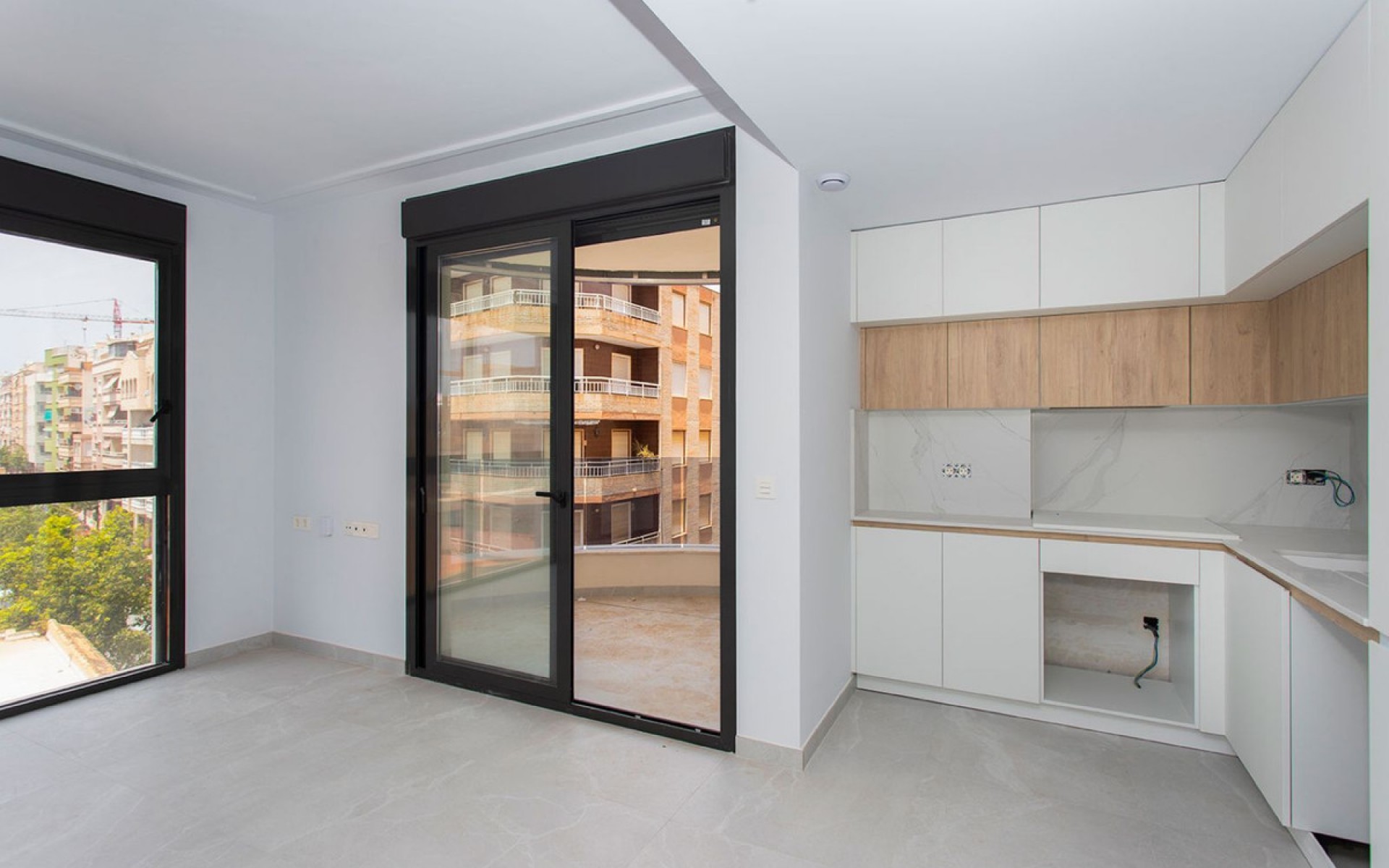 Resale - Apartment - Torrevieja - Torrevieja Centro