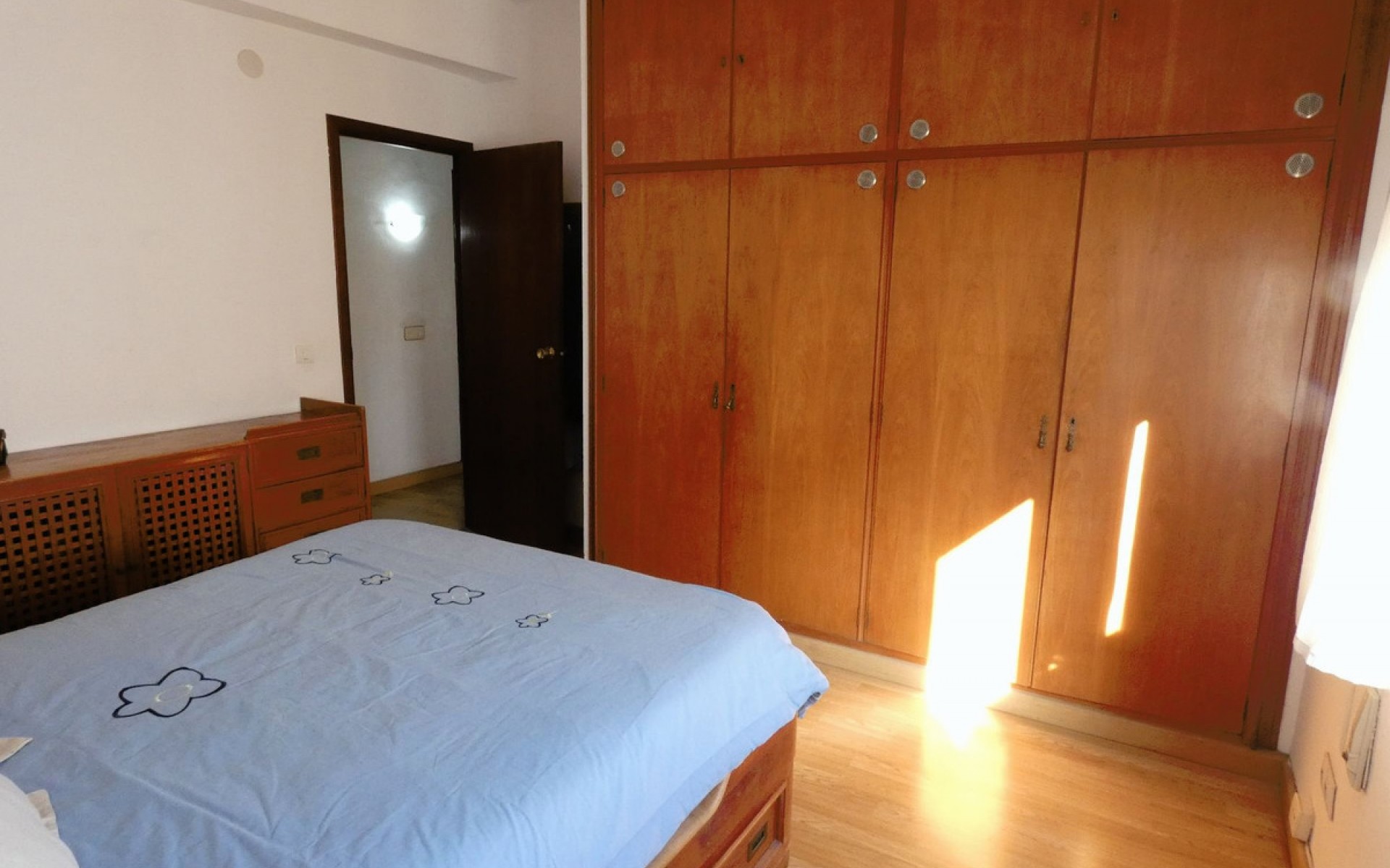 Resale - Apartment - Torrevieja - Torrevieja Centro