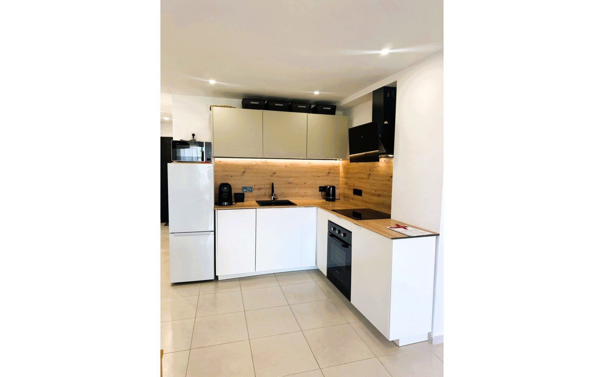 Resale - Apartment - Torrevieja - Torrevieja Centro