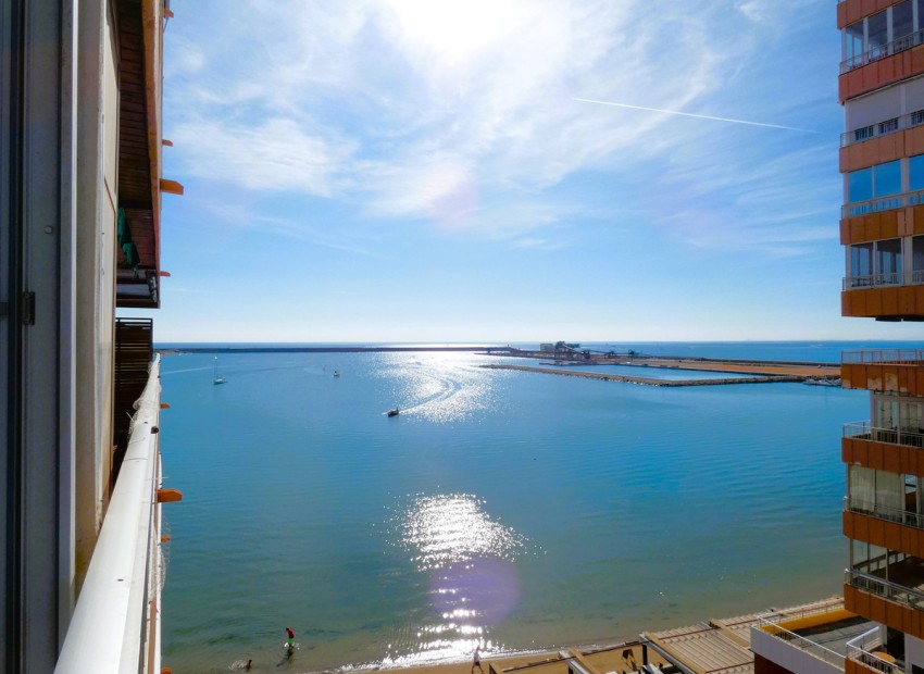 Resale - Apartment - Torrevieja - Torrevieja Centro
