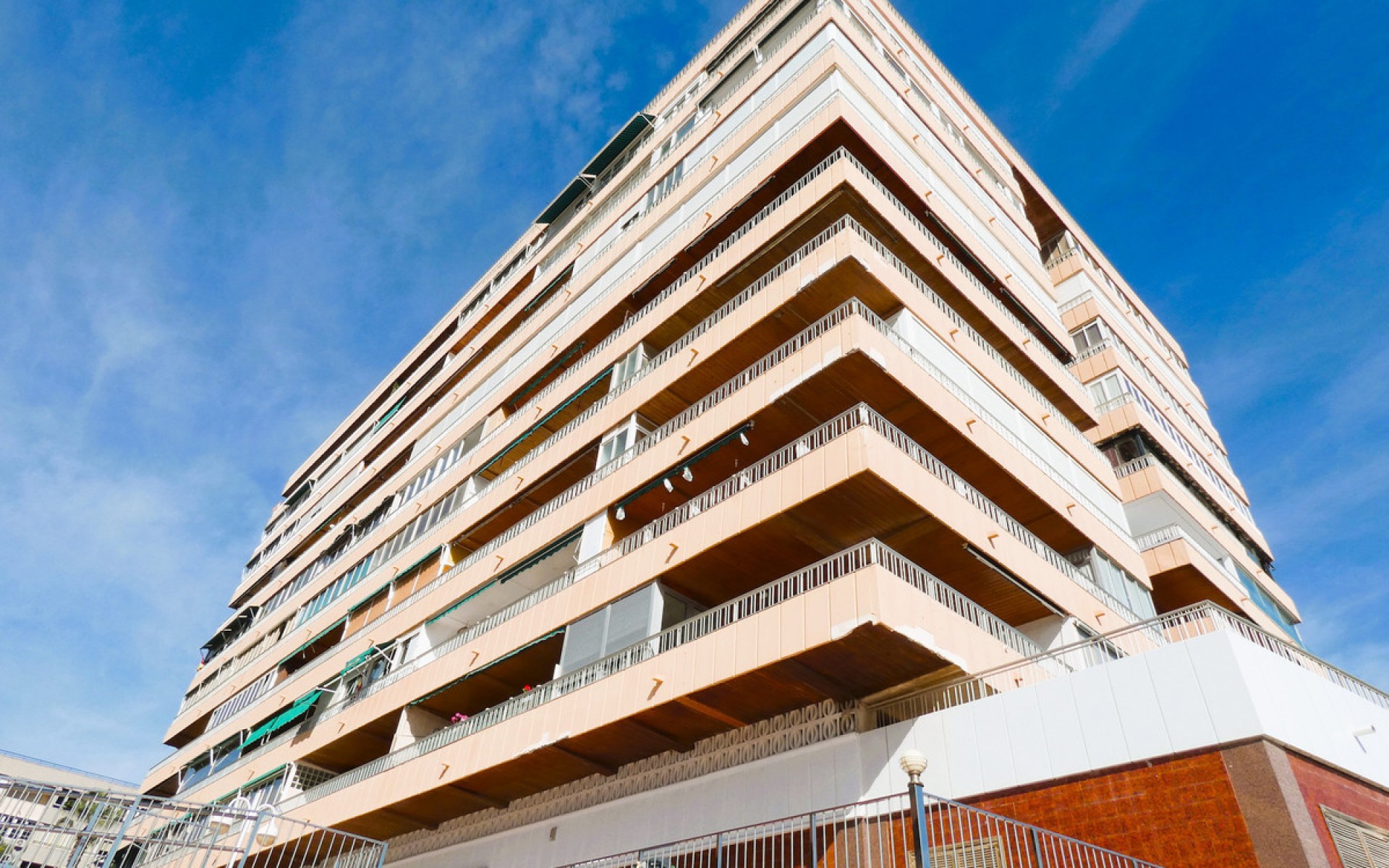 Resale - Apartment - Torrevieja - Torrevieja Centro