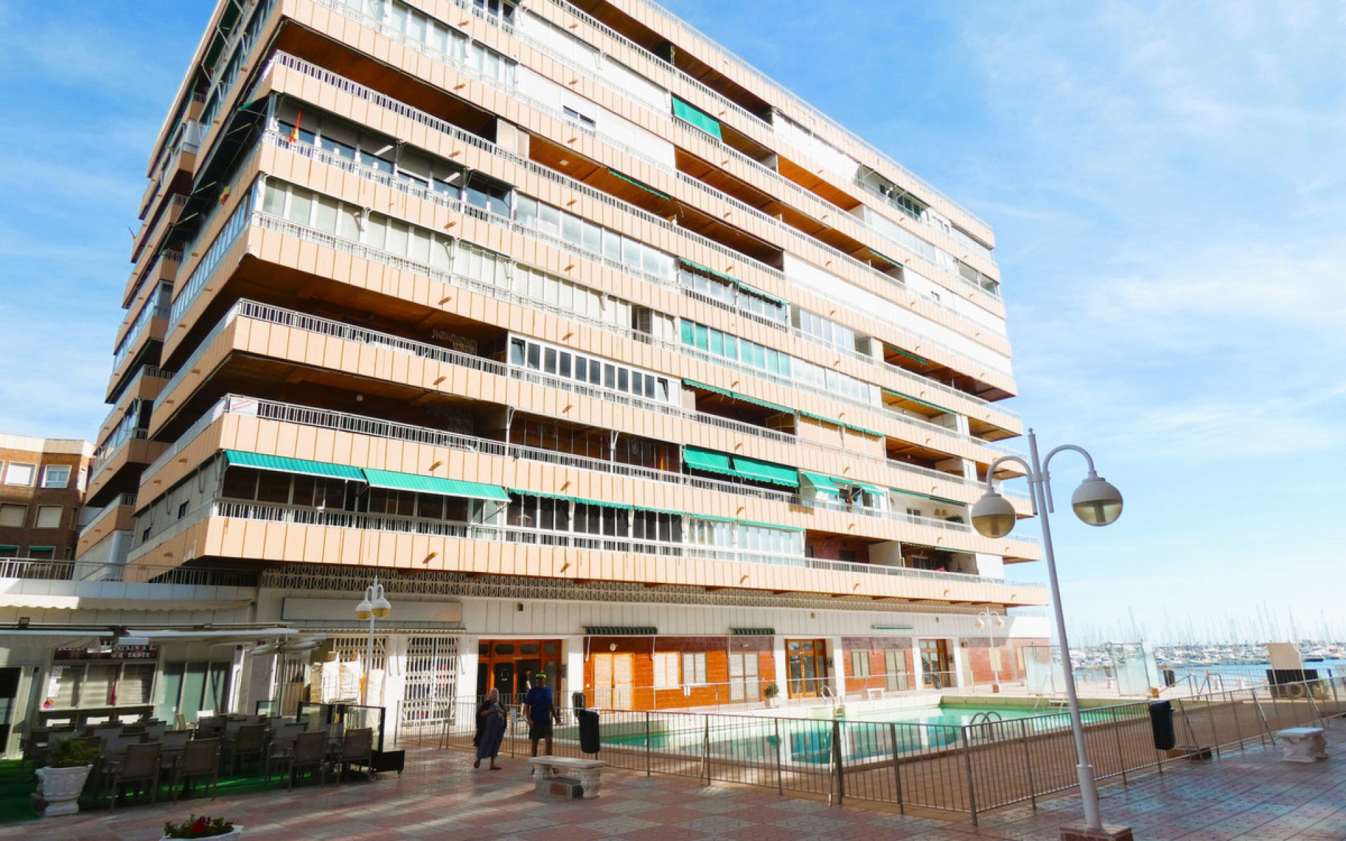 Resale - Apartment - Torrevieja - Torrevieja Centro