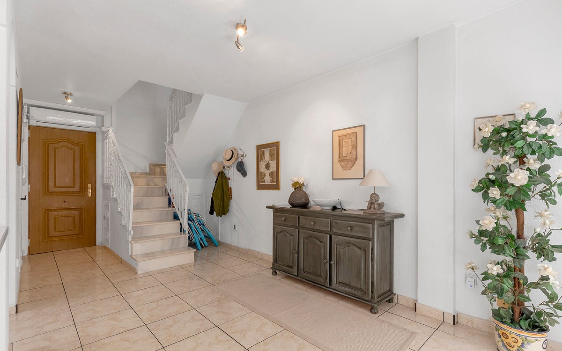 Resale - Apartment - Torrevieja - Torrevieja Centro