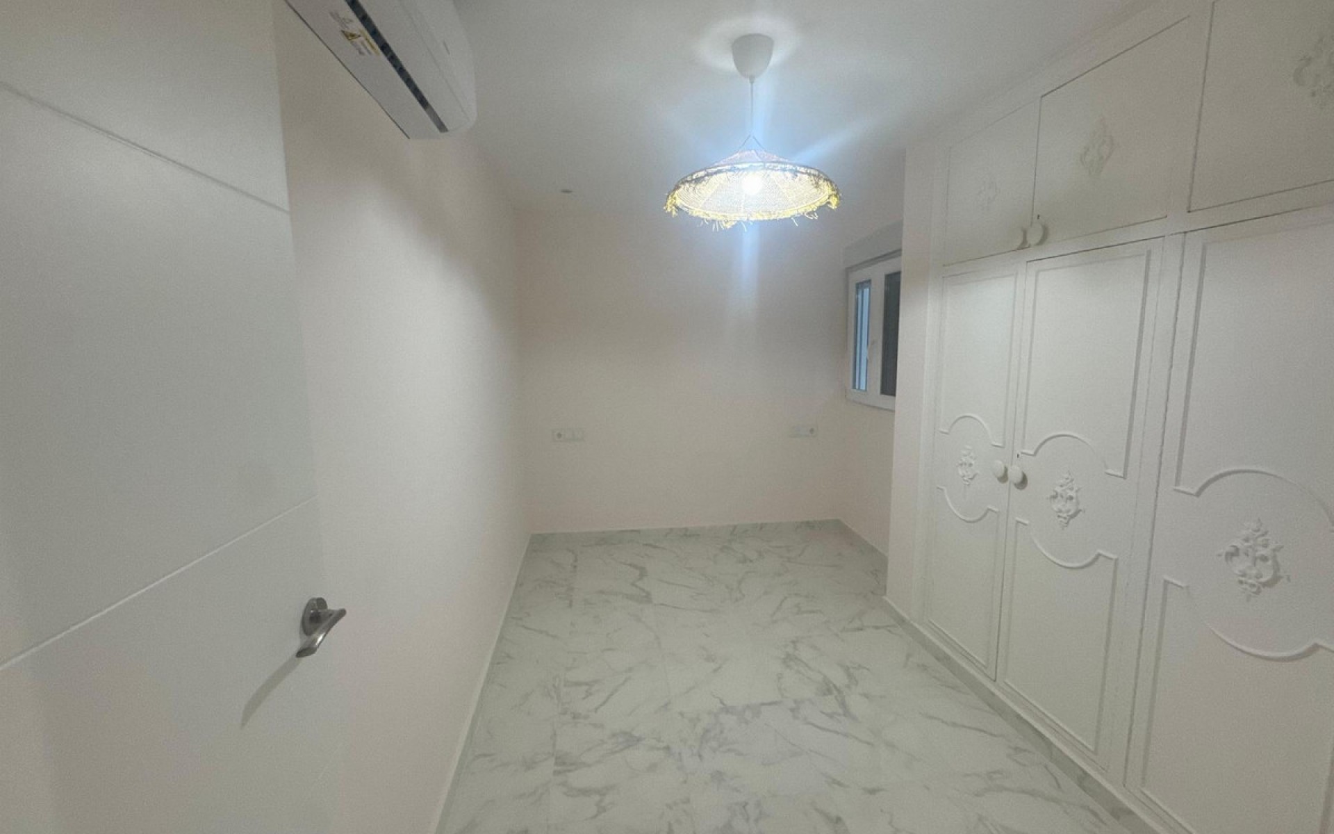 Resale - Apartment - Torrevieja - Torrevieja Centro