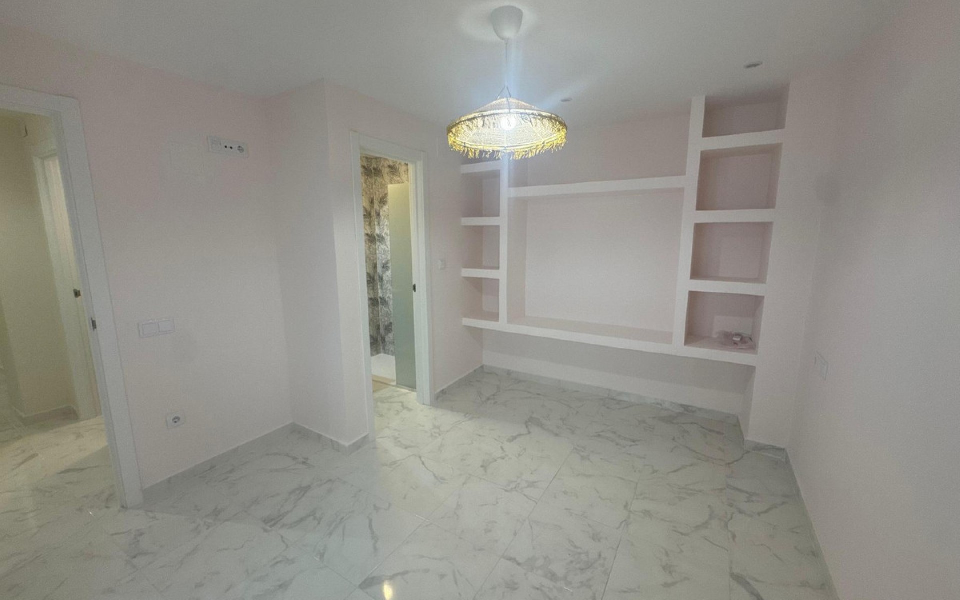 Resale - Apartment - Torrevieja - Torrevieja Centro