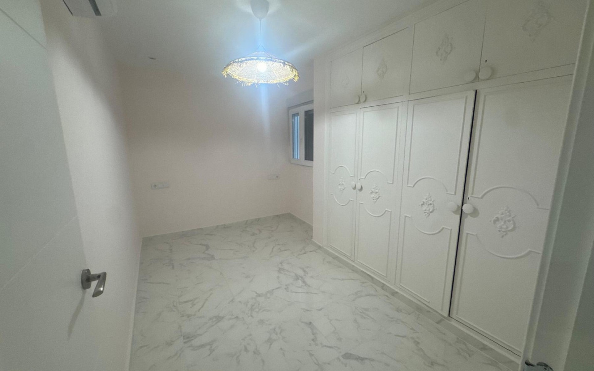 Resale - Apartment - Torrevieja - Torrevieja Centro
