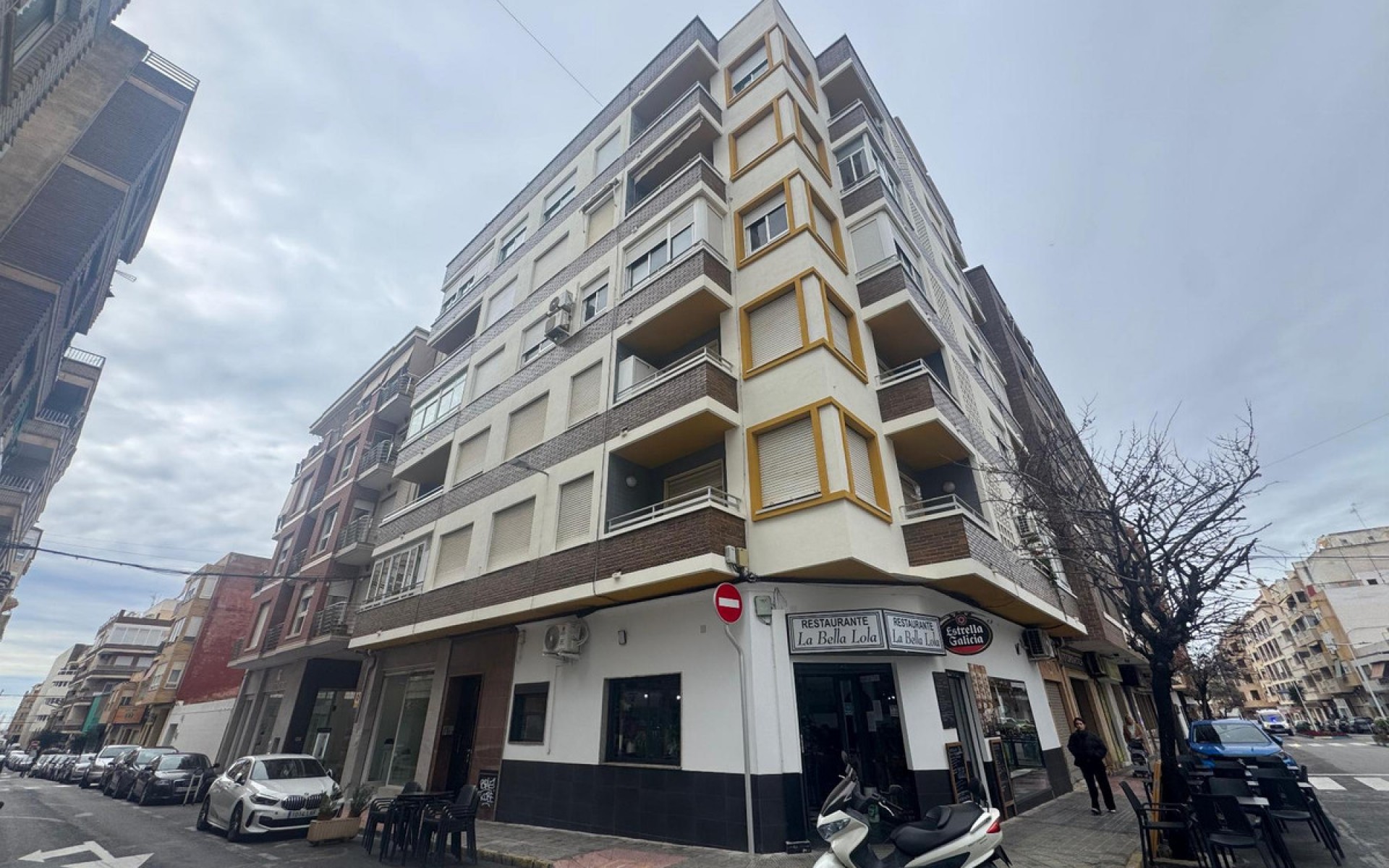 Resale - Apartment - Torrevieja - Torrevieja Centro