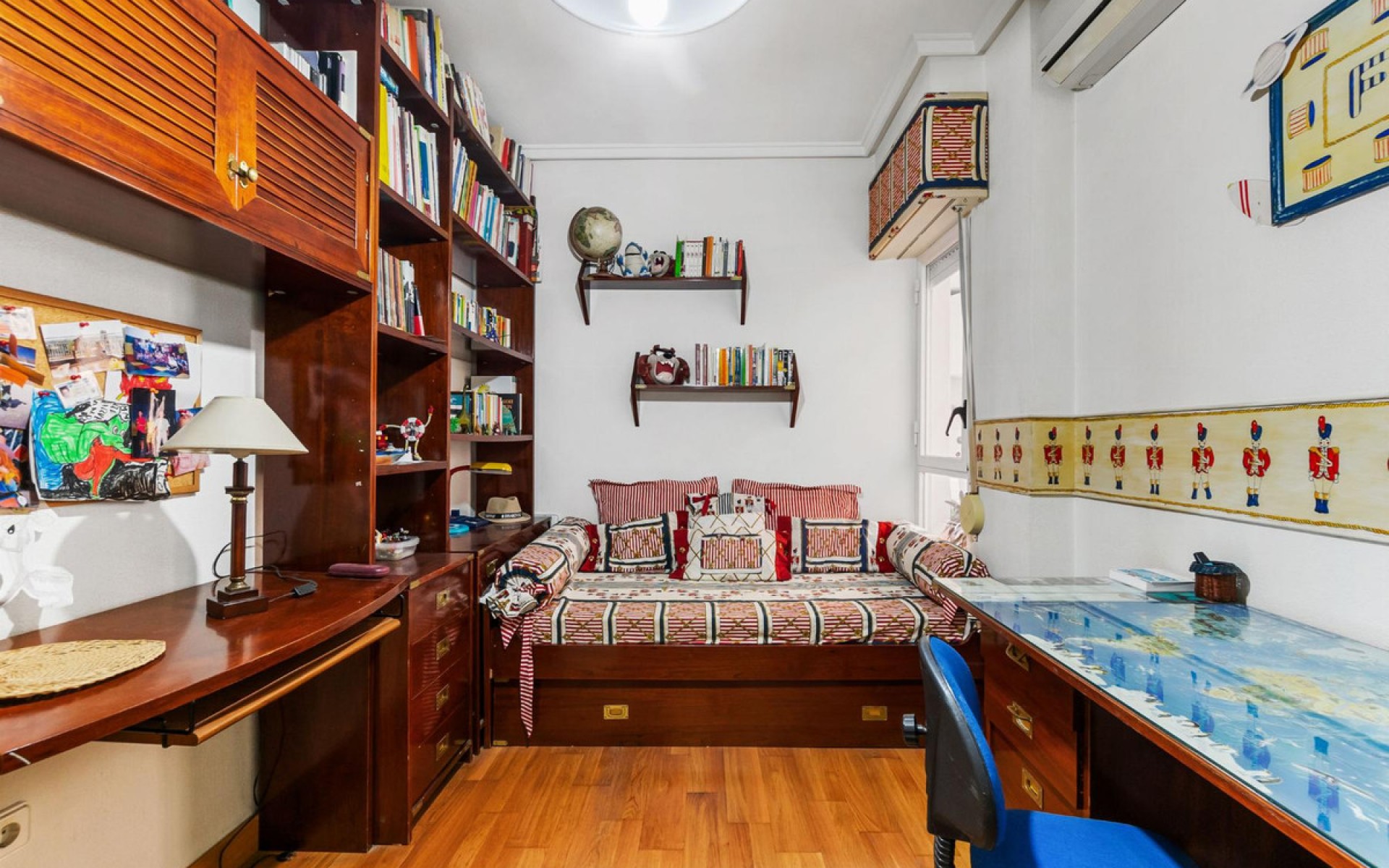 Resale - Apartment - Torrevieja - Torrevieja Centro