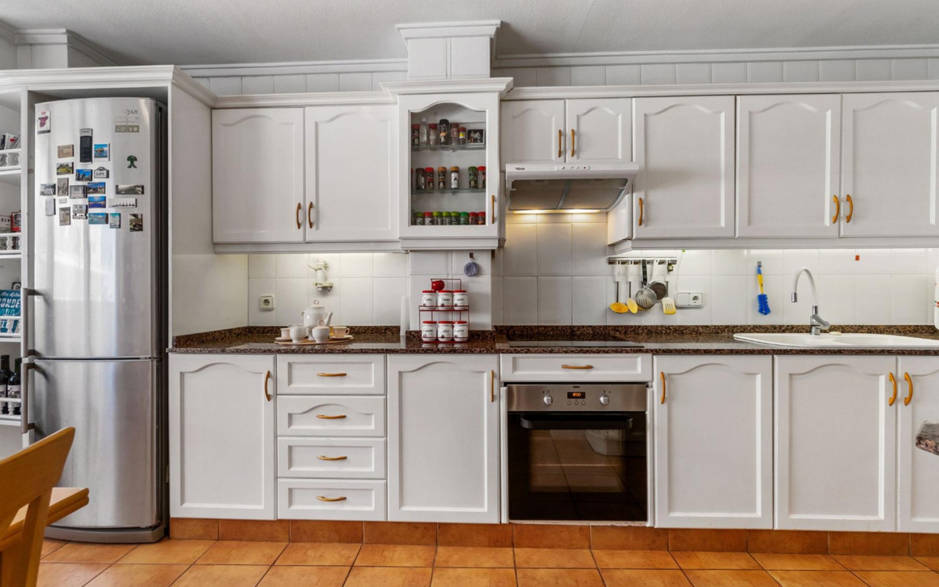 Resale - Apartment - Torrevieja - Torrevieja Centro