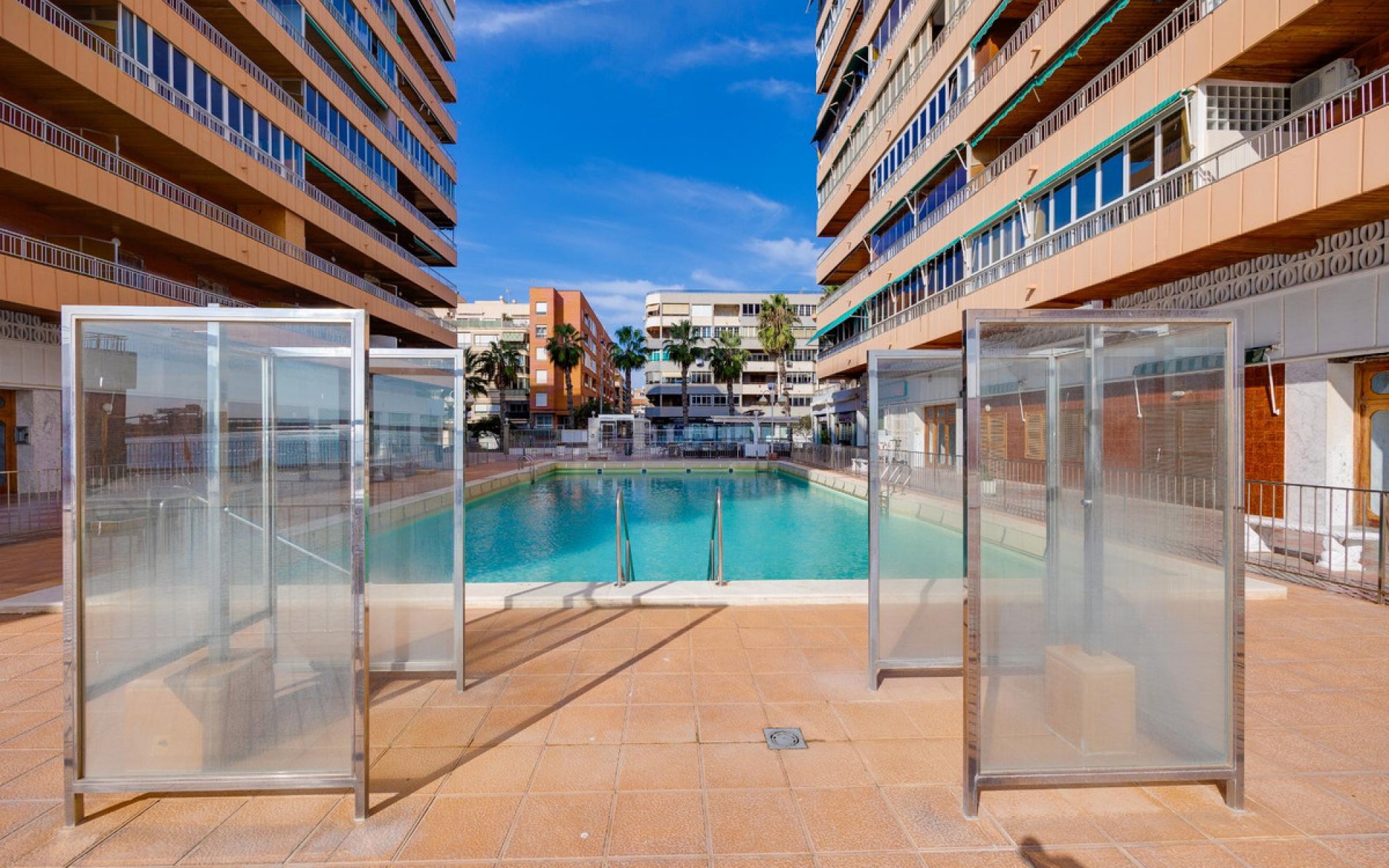 Resale - Apartment - Torrevieja - Torrevieja Centro