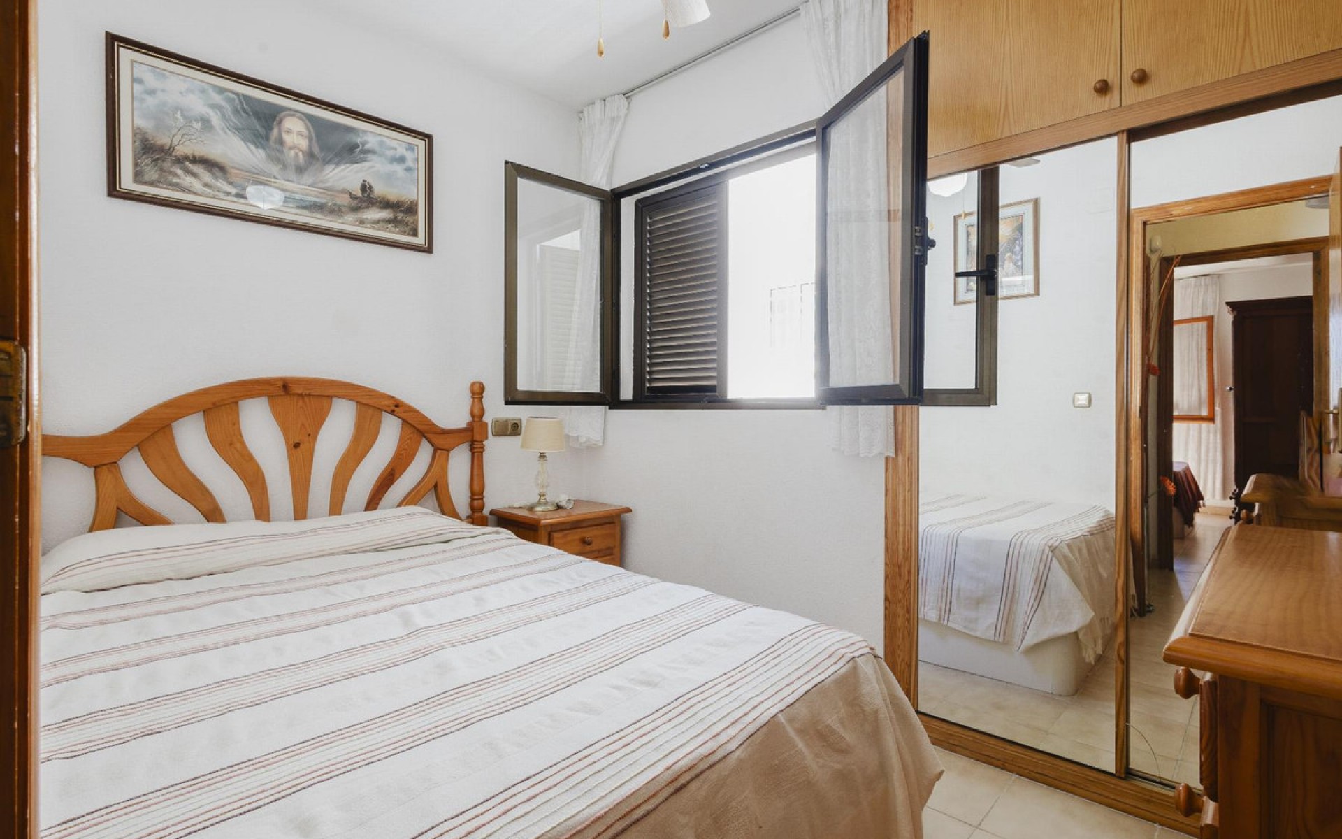 Resale - Apartment - Torrevieja - Torrevieja Centro