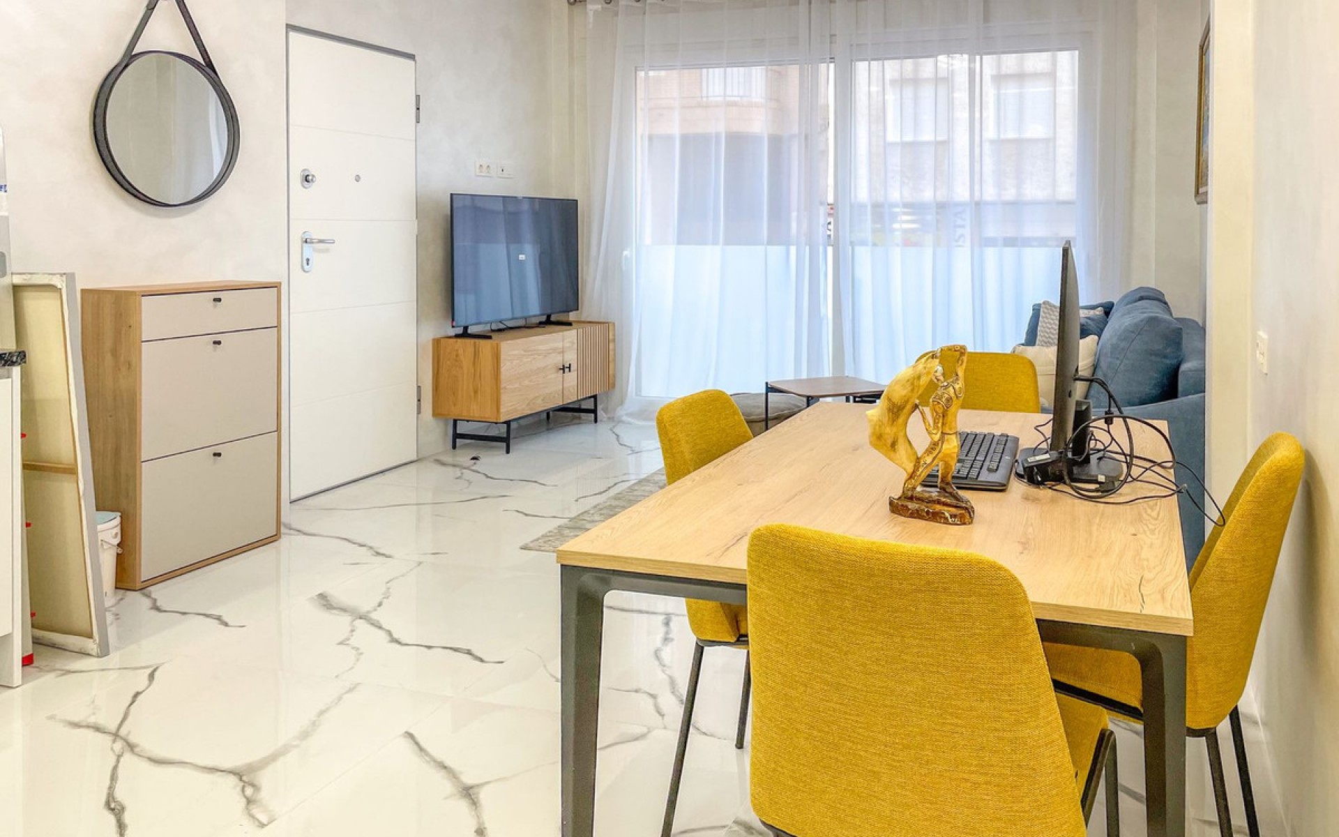 Resale - Apartment - Torrevieja - Torrevieja Centro