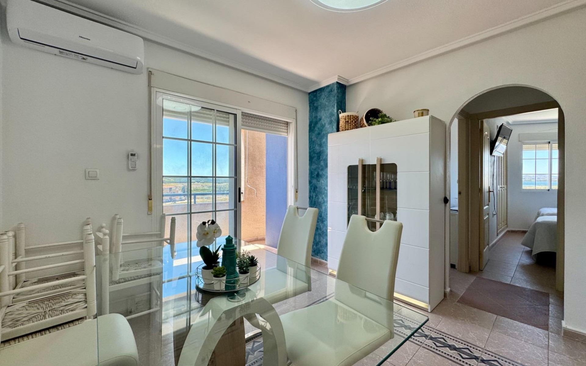 Resale - Apartment - Torrevieja - Torrevieja Centro