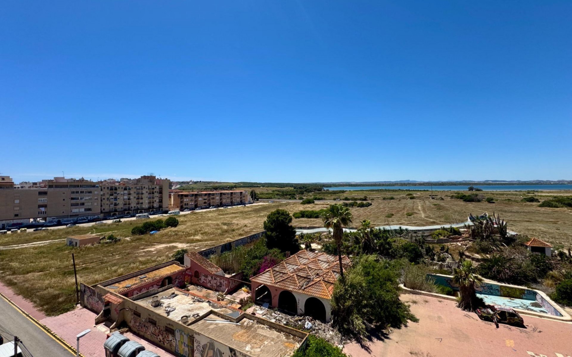 Resale - Apartment - Torrevieja - Torrevieja Centro