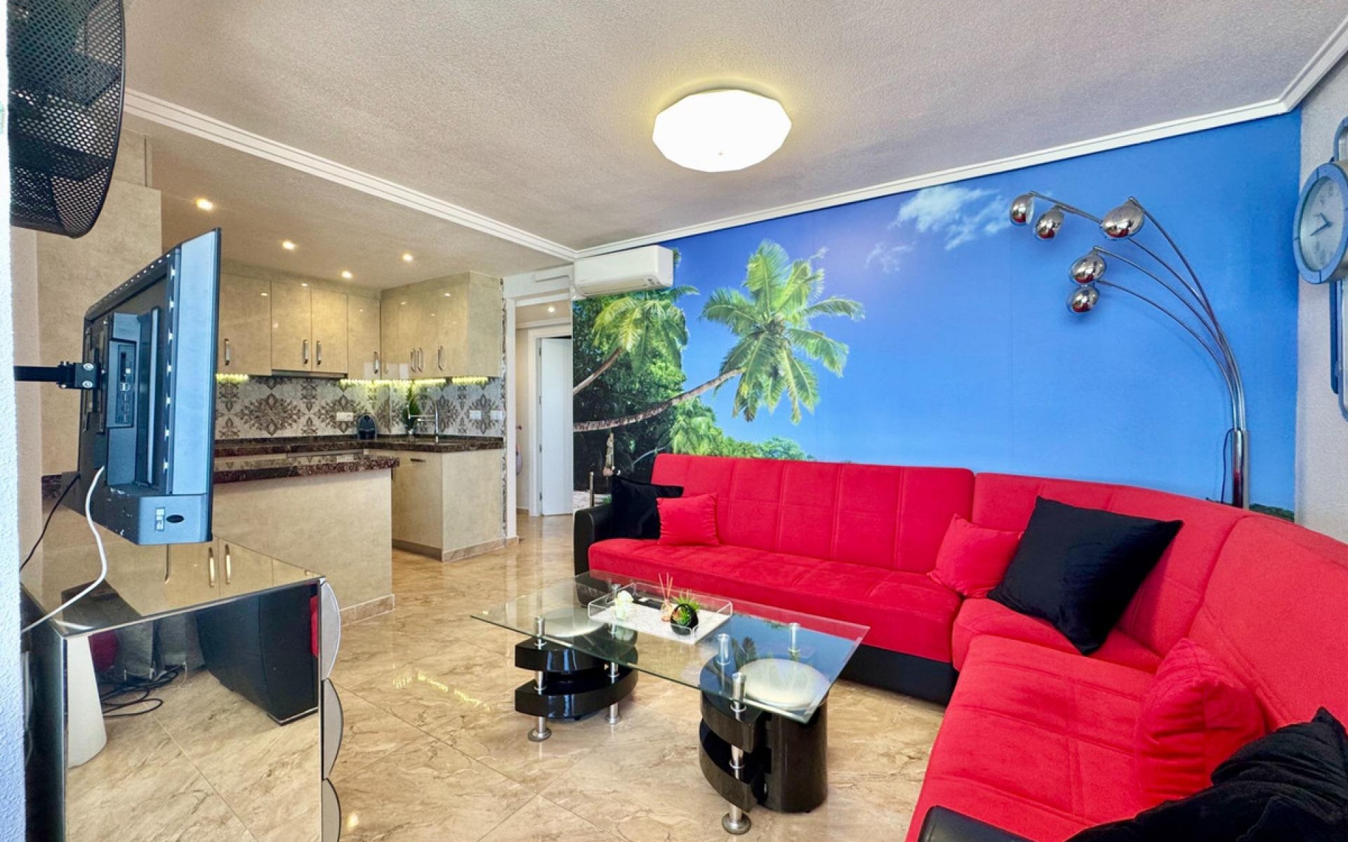 Resale - Apartment - Torrevieja - Torrevieja Centro
