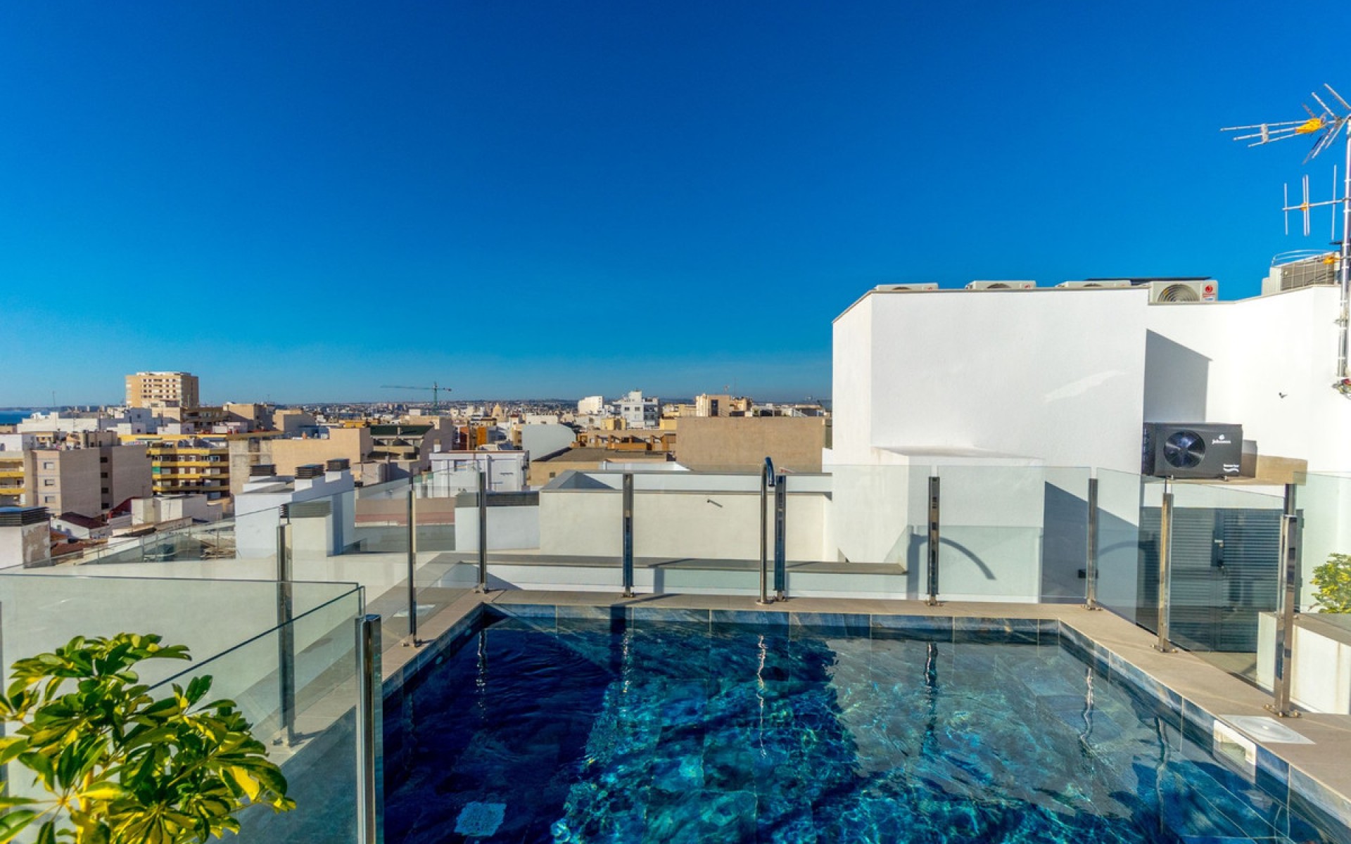 Resale - Apartment - Torrevieja - Torrevieja Centro