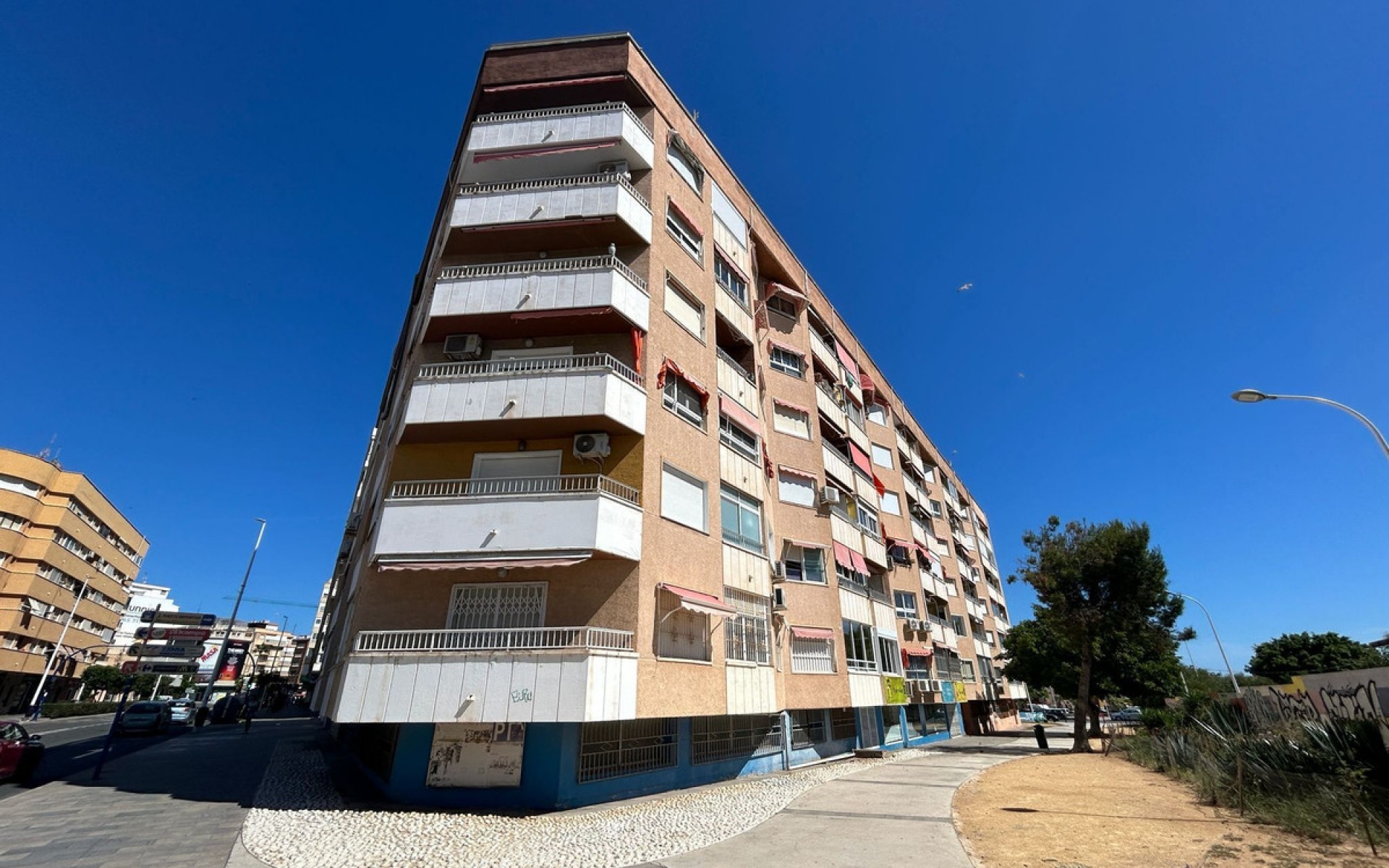 Resale - Apartment - Torrevieja - Torrevieja Centro