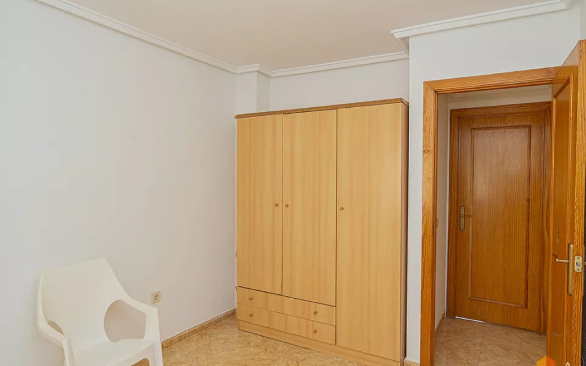Resale - Apartment - Torrevieja - Torrevieja Centro