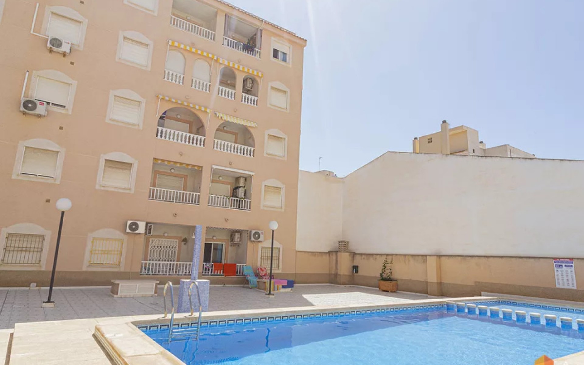 Resale - Apartment - Torrevieja - Torrevieja Centro