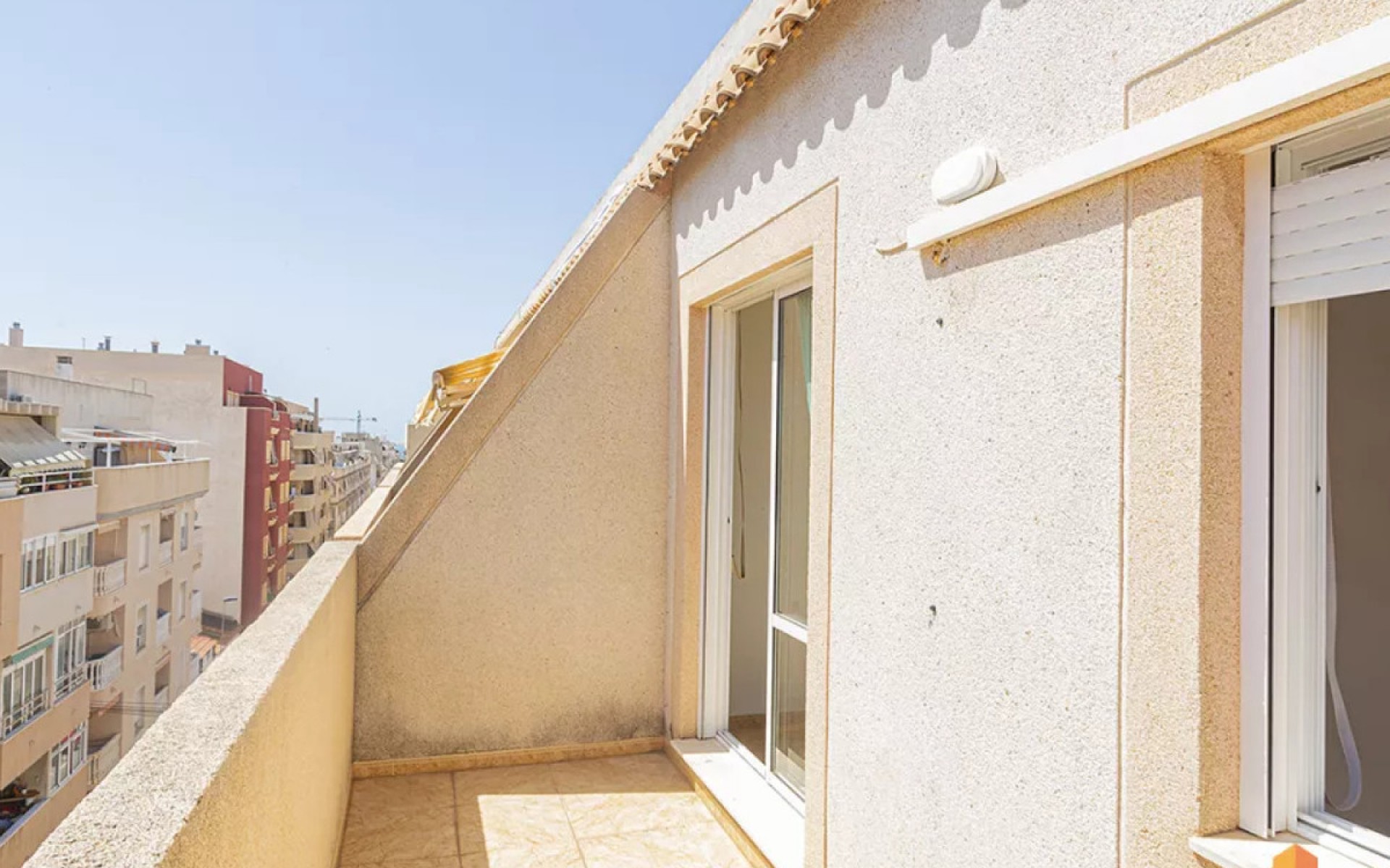 Resale - Apartment - Torrevieja - Torrevieja Centro
