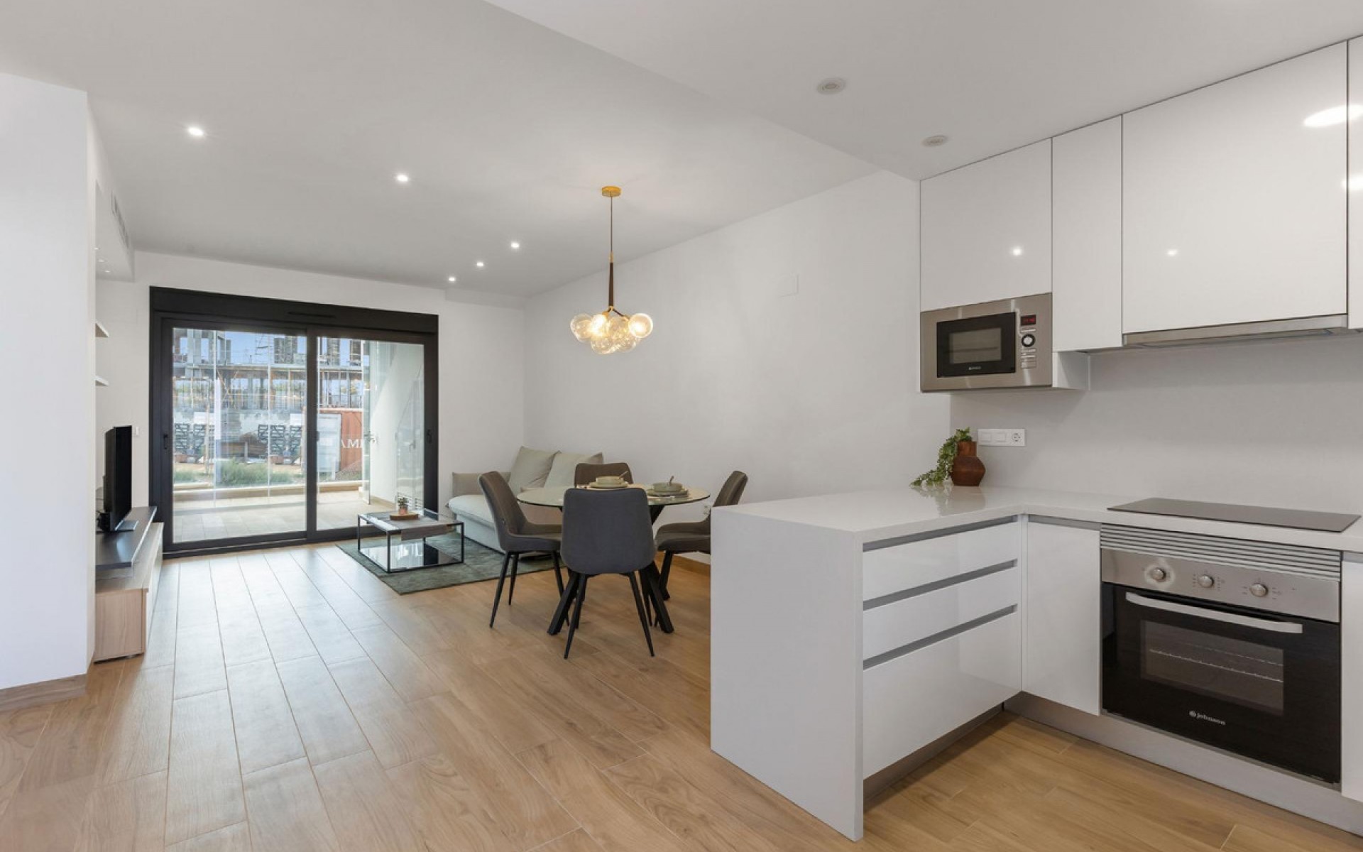 Resale - Apartment - Torrevieja - Torrevieja Centro