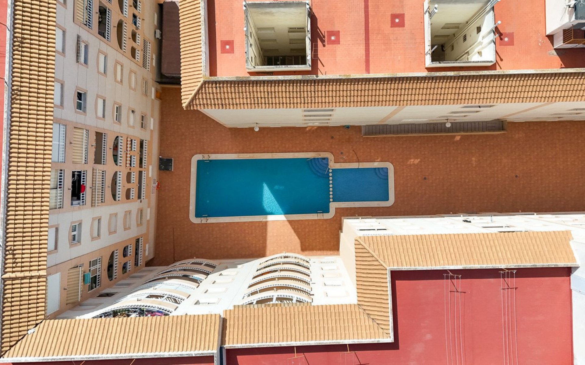 Resale - Apartment - Torrevieja - Torrevieja Centro