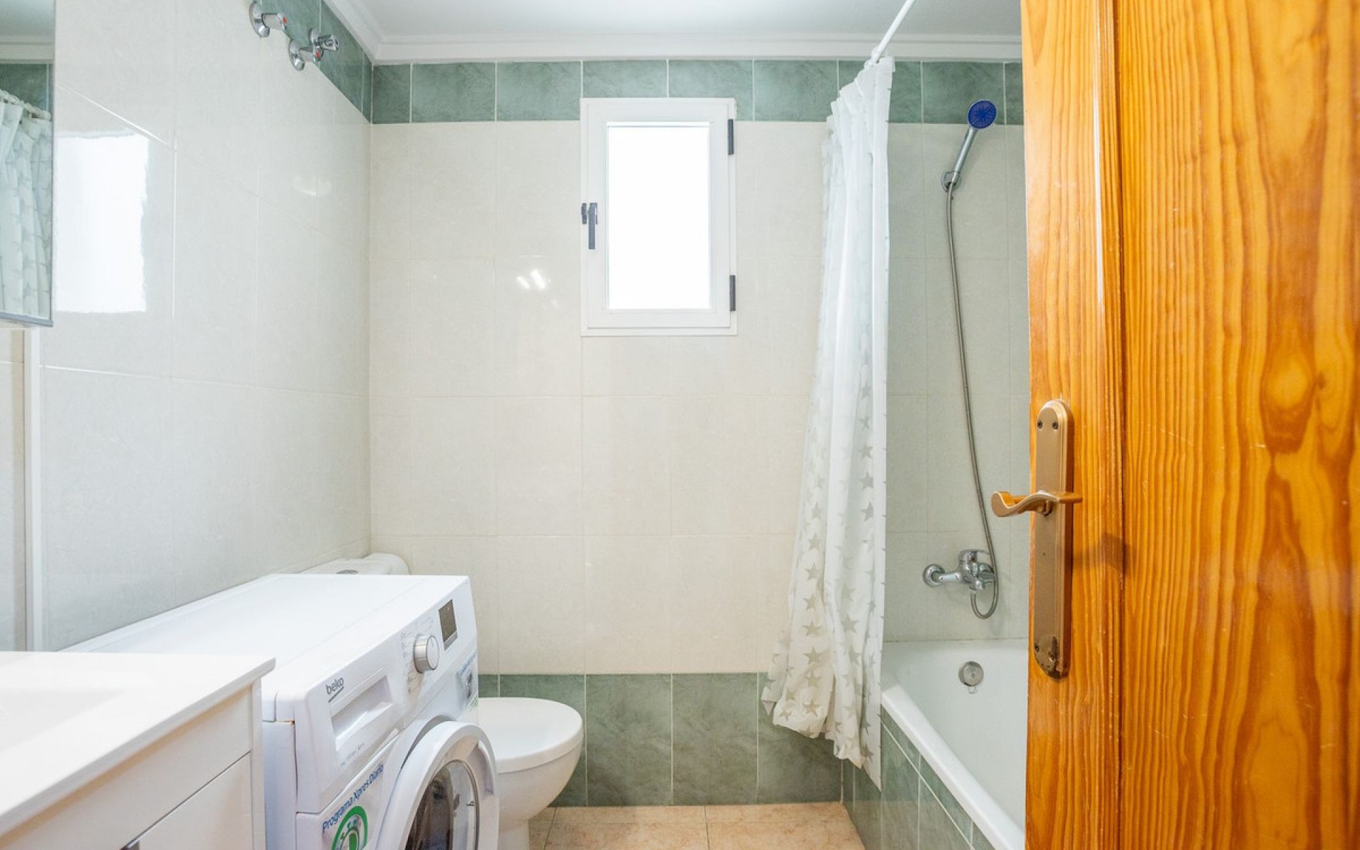 Resale - Apartment - Torrevieja - Torrevieja Centro