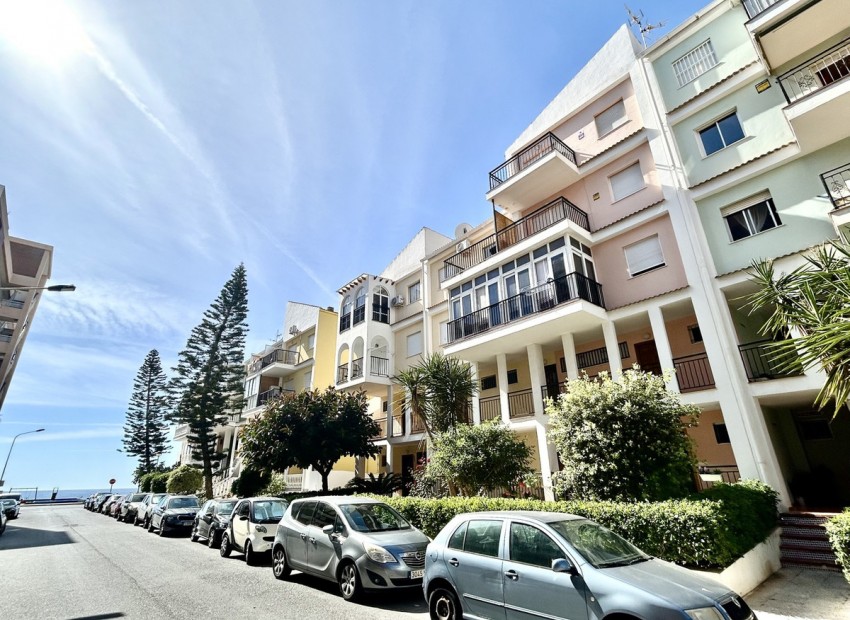 Resale - Apartment - Torrevieja - Torrevieja Centro