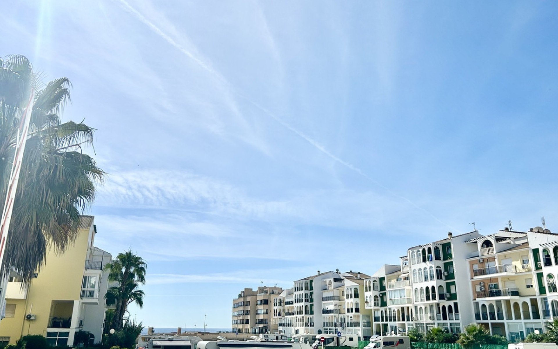 Resale - Apartment - Torrevieja - Torrevieja Centro