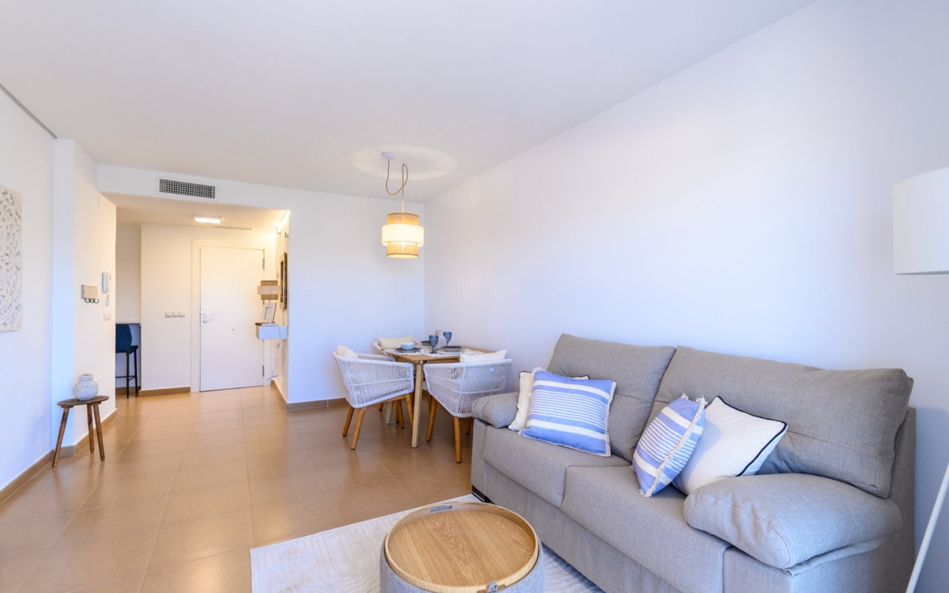 Resale - Apartment - Torrevieja - Torrevieja Centro