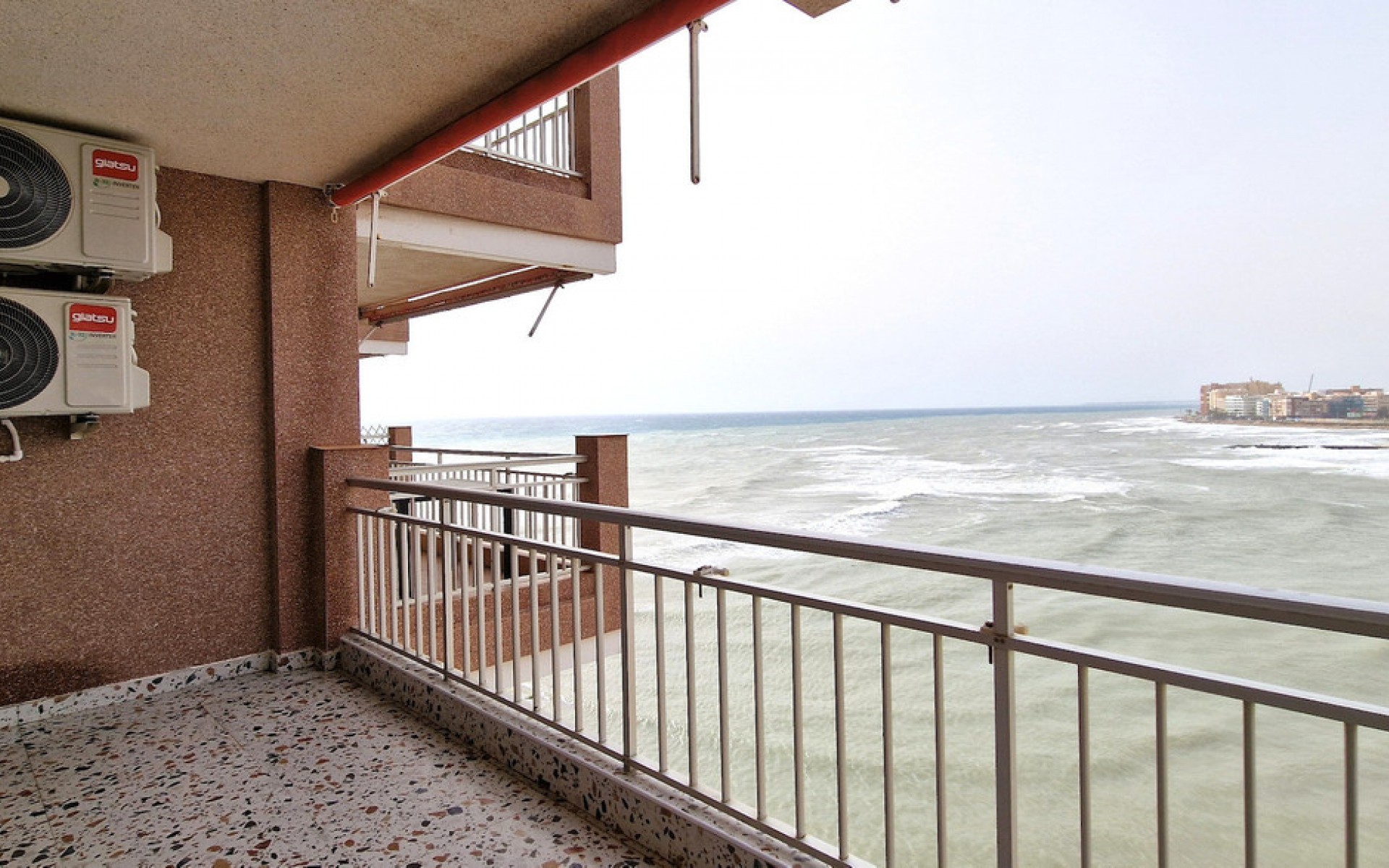 Resale - Apartment - Torrevieja - Torrevieja Centro