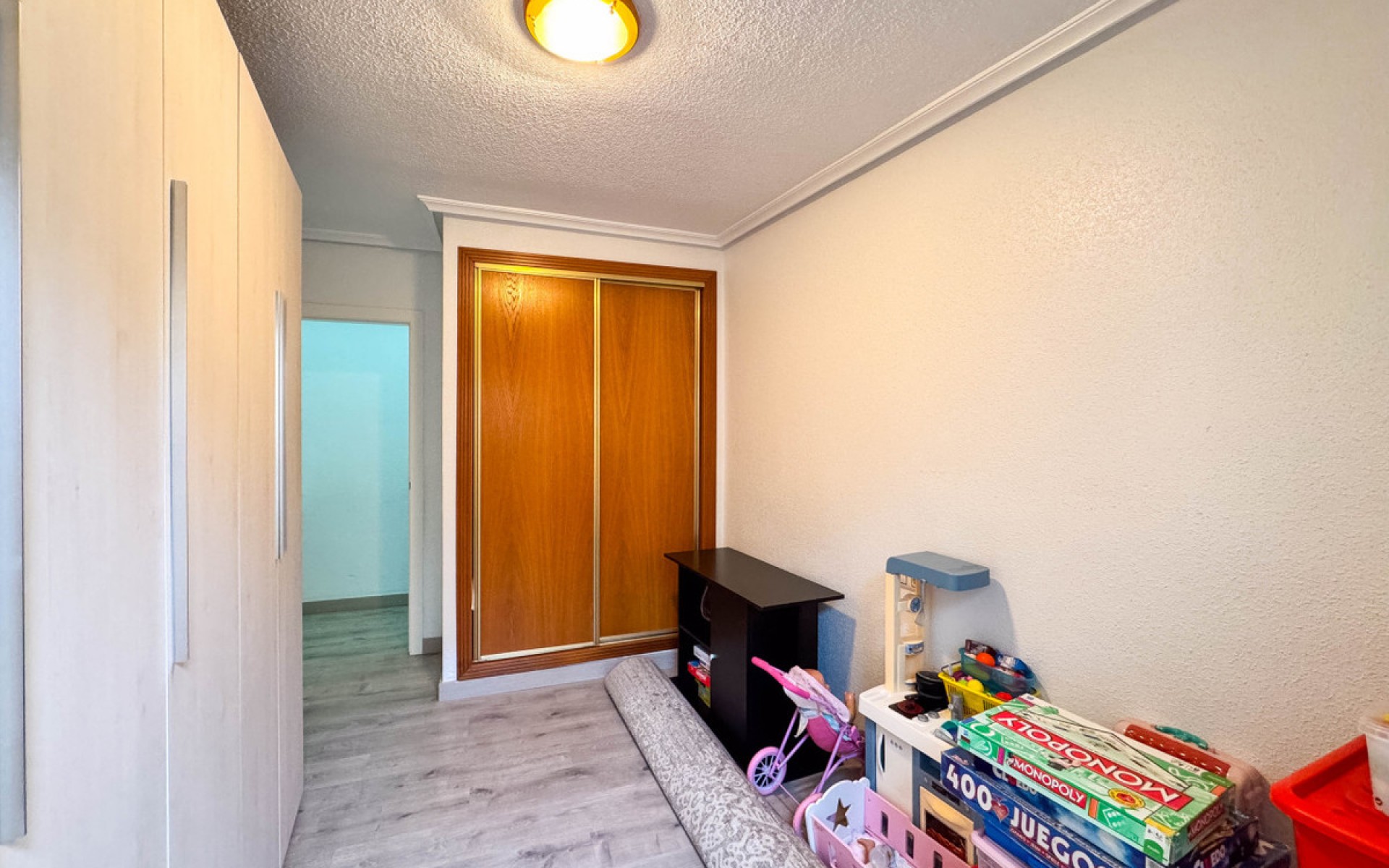 Resale - Apartment - Torrevieja - Torrevieja Centro