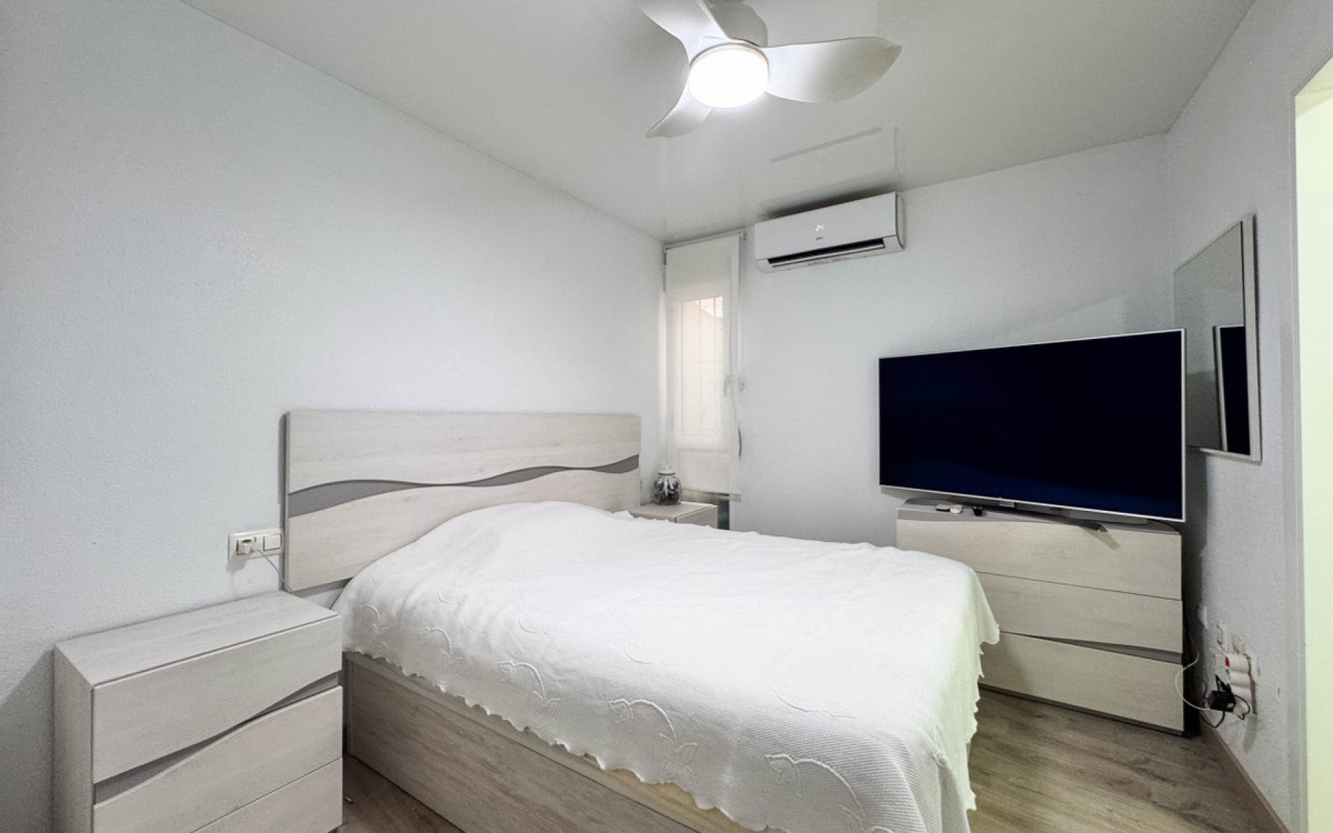 Resale - Apartment - Torrevieja - Torrevieja Centro