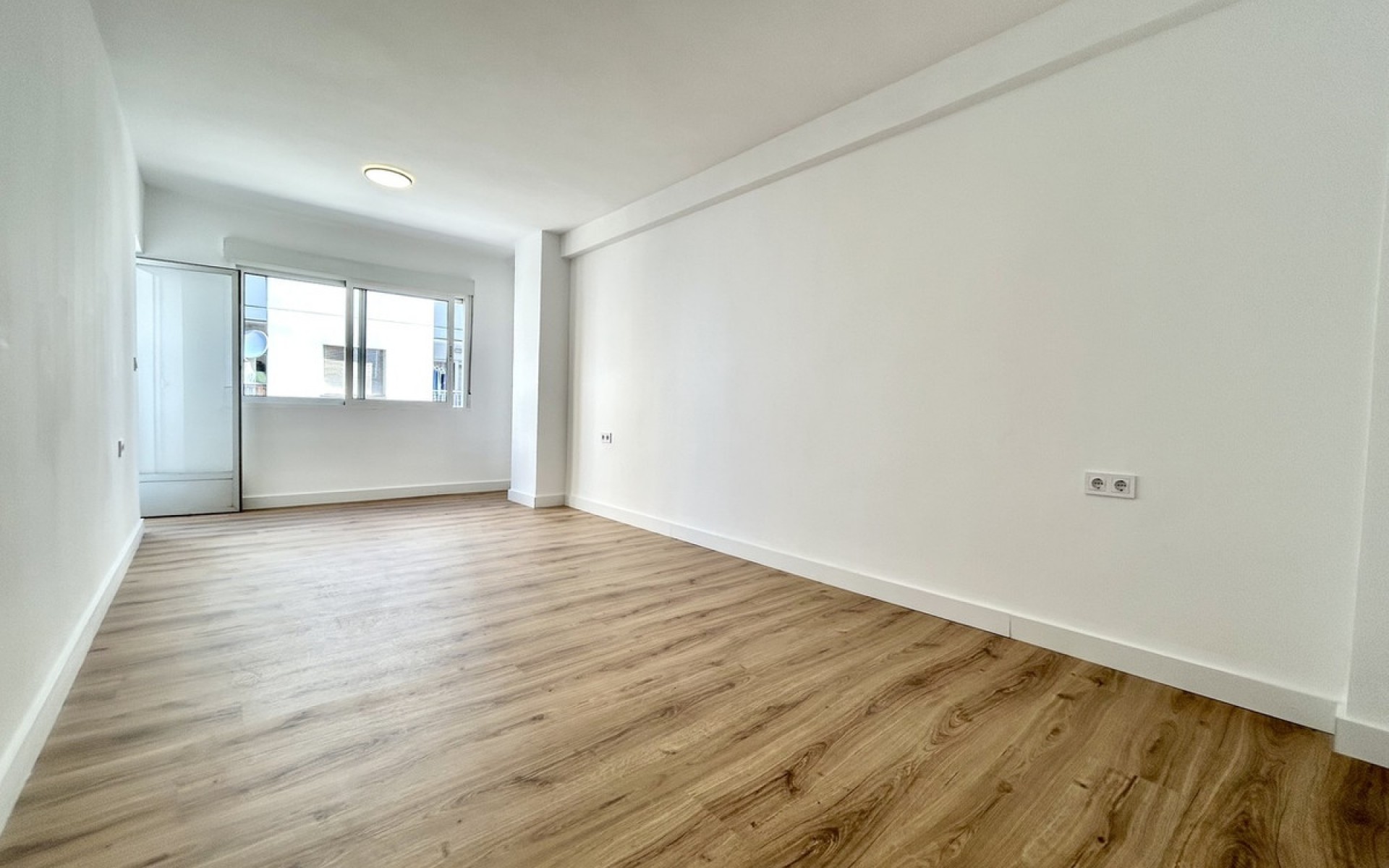 Resale - Apartment - Torrevieja - Torrevieja Centro