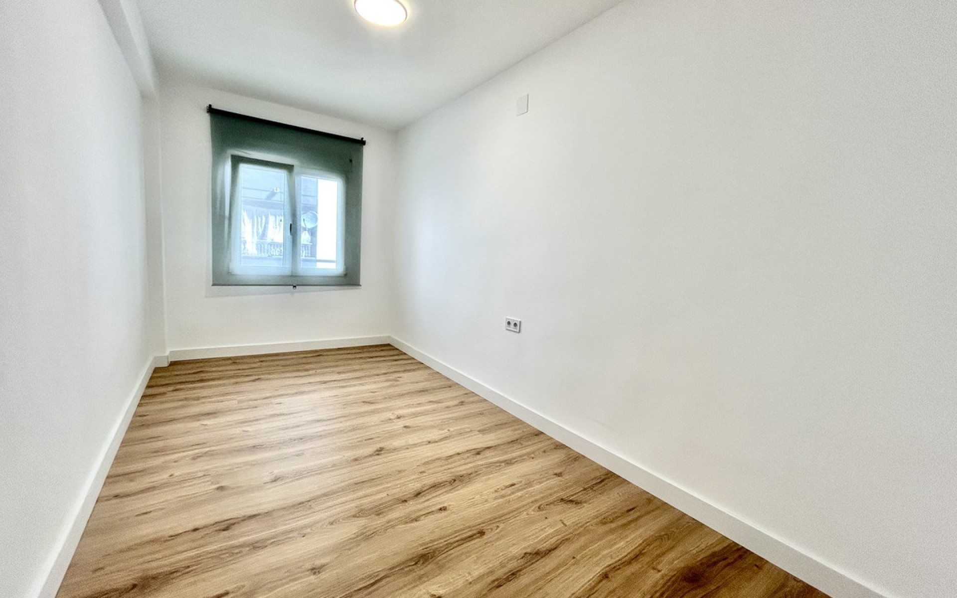 Resale - Apartment - Torrevieja - Torrevieja Centro