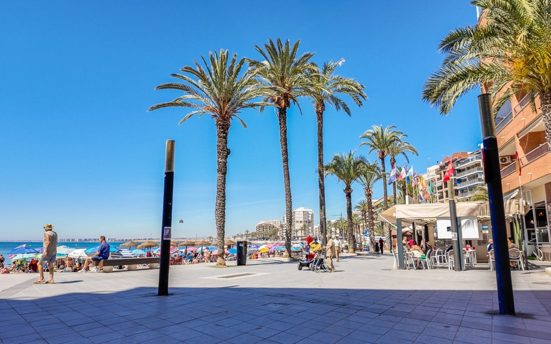 Resale - Apartment - Torrevieja - Torrevieja Centro