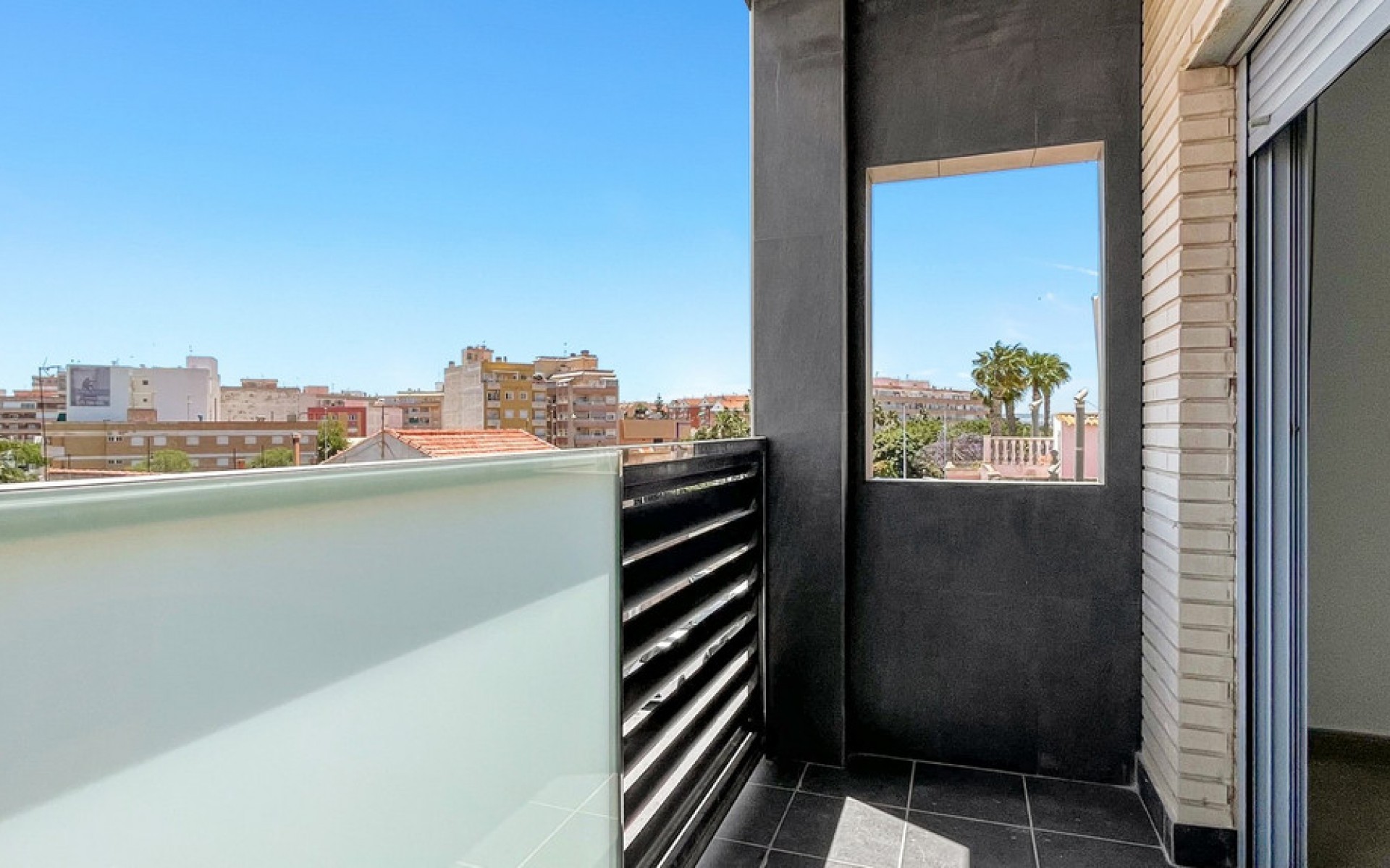 Resale - Apartment - Torrevieja - Torrevieja Centro