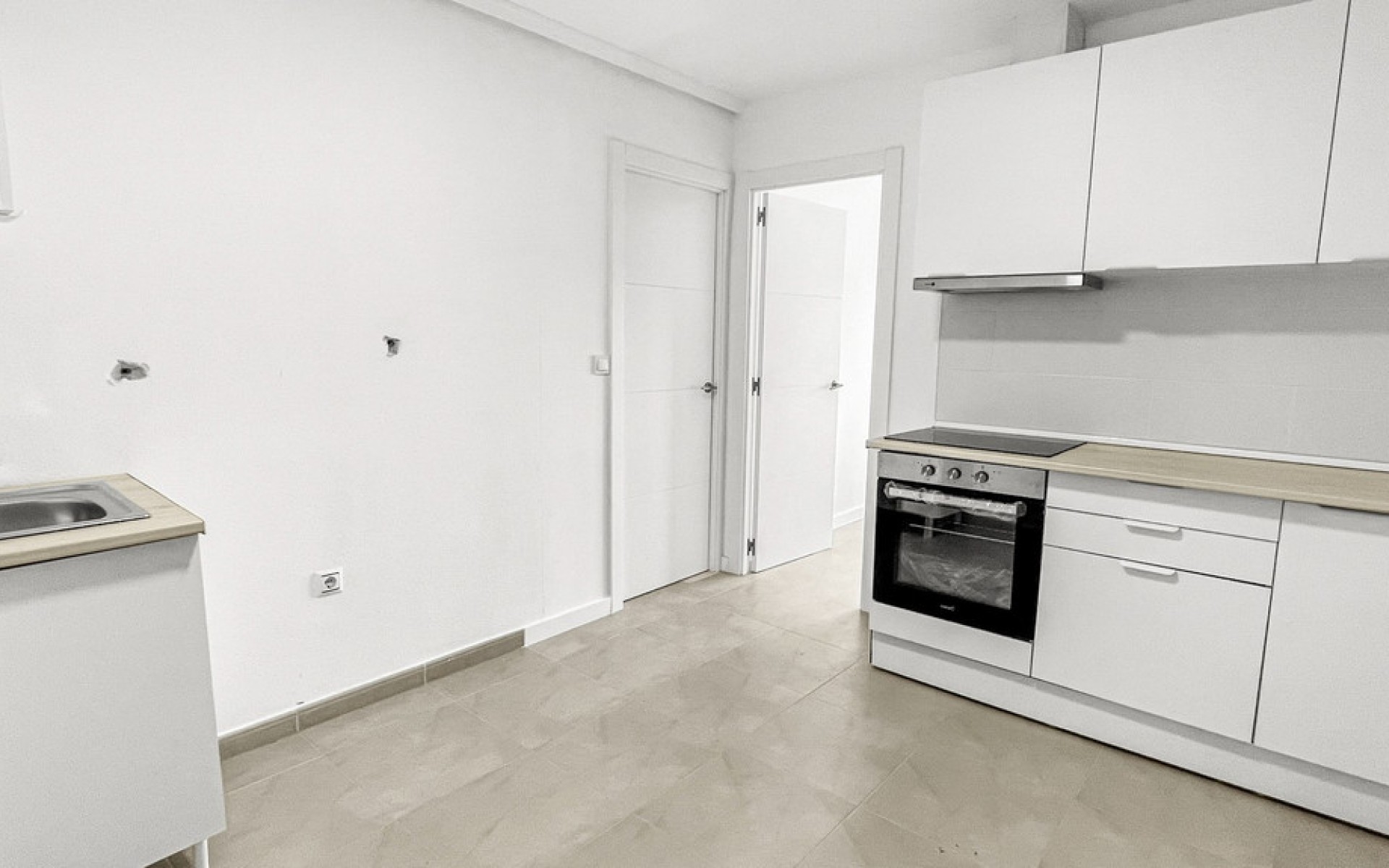 Resale - Apartment - Torrevieja - Torrevieja Centro