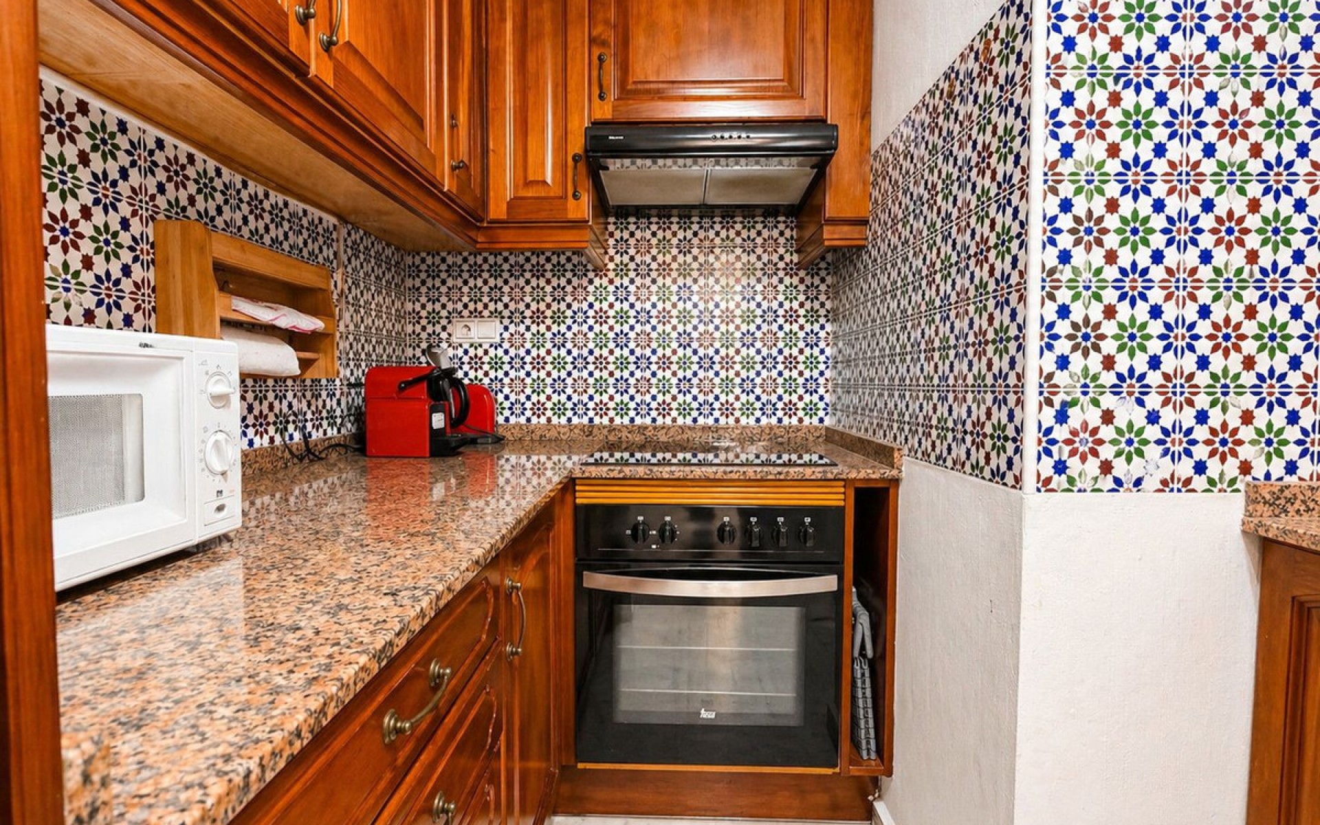 Resale - Apartment - Torrevieja - Torrevieja Centro