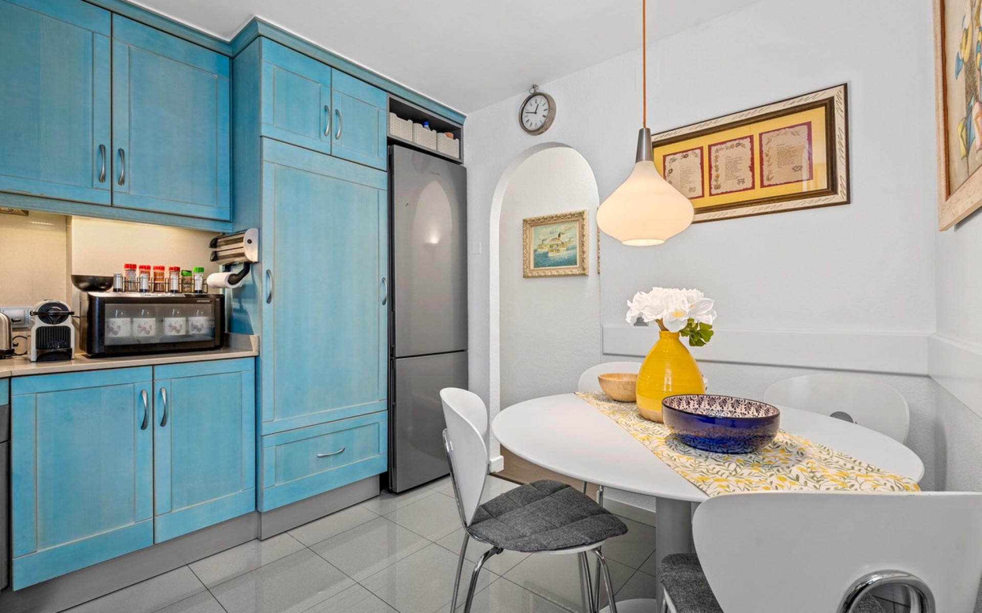 Resale - Apartment - Torrevieja - Torrevieja Centro