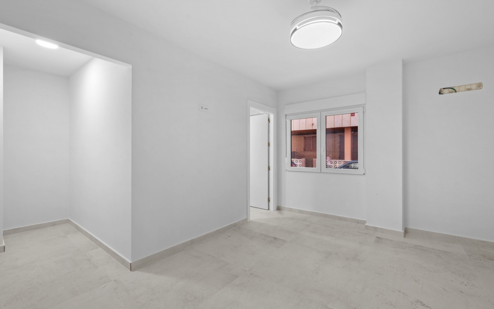 Resale - Apartment - Torrevieja - Torrevieja Centro