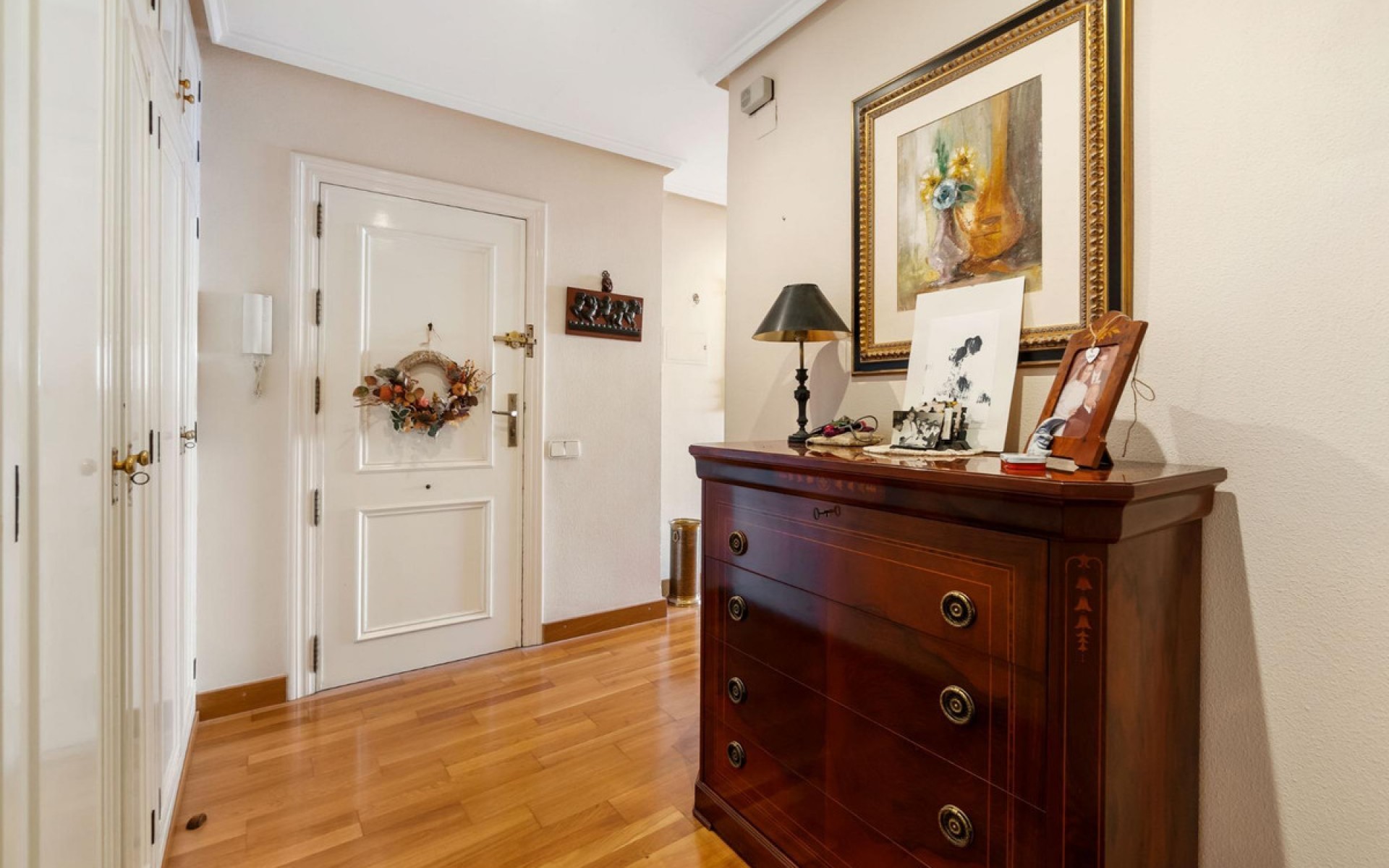 Resale - Apartment - Torrevieja - Torrevieja Centro