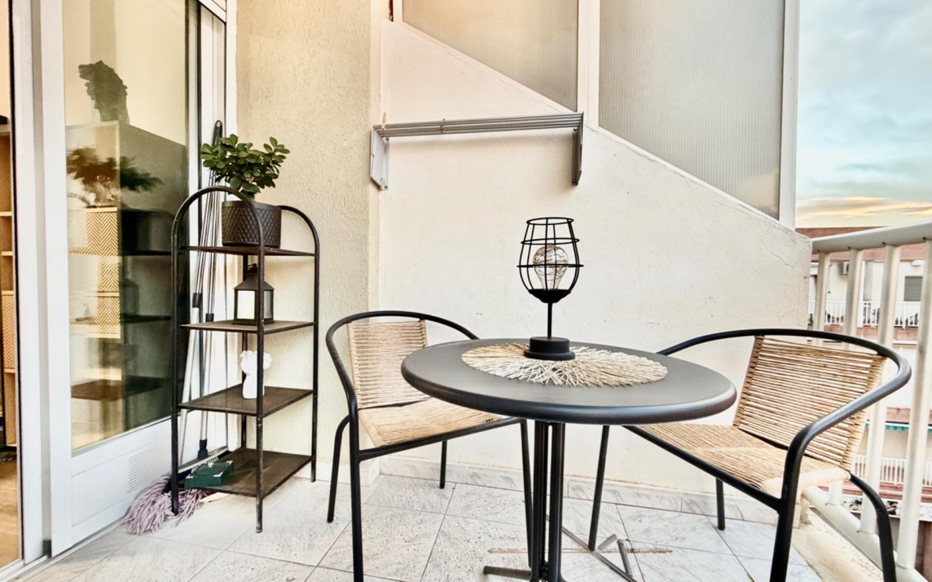 Resale - Apartment - Torrevieja - Torrevieja Centro