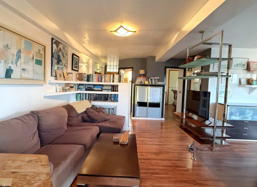 Resale - Apartment - Torrevieja - Torrevieja Centro