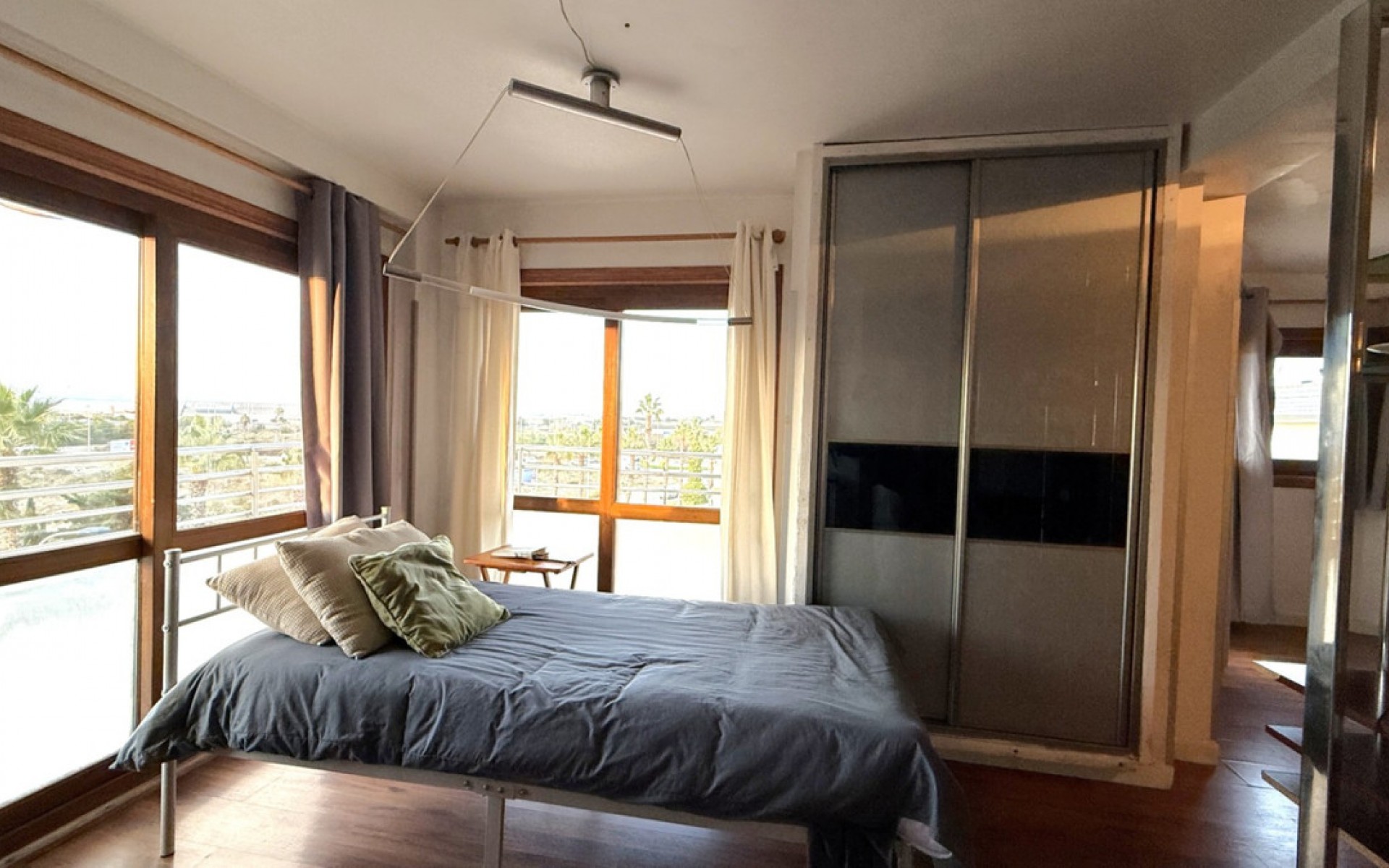 Resale - Apartment - Torrevieja - Torrevieja Centro