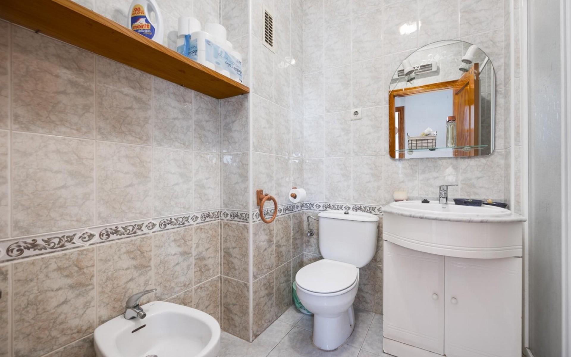 Resale - Apartment - Torrevieja - Torrevieja Centro