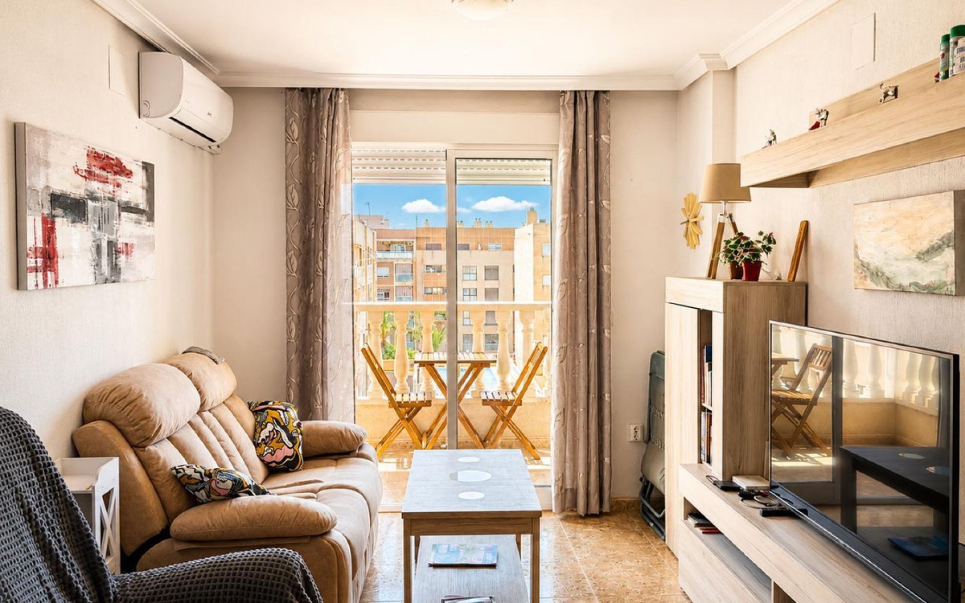 Resale - Apartment - Torrevieja - Torrevieja Centro