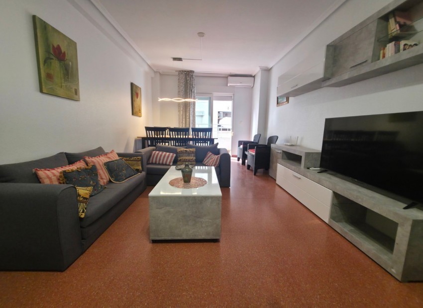 Resale - Apartment - Torrevieja - Torrevieja Centro