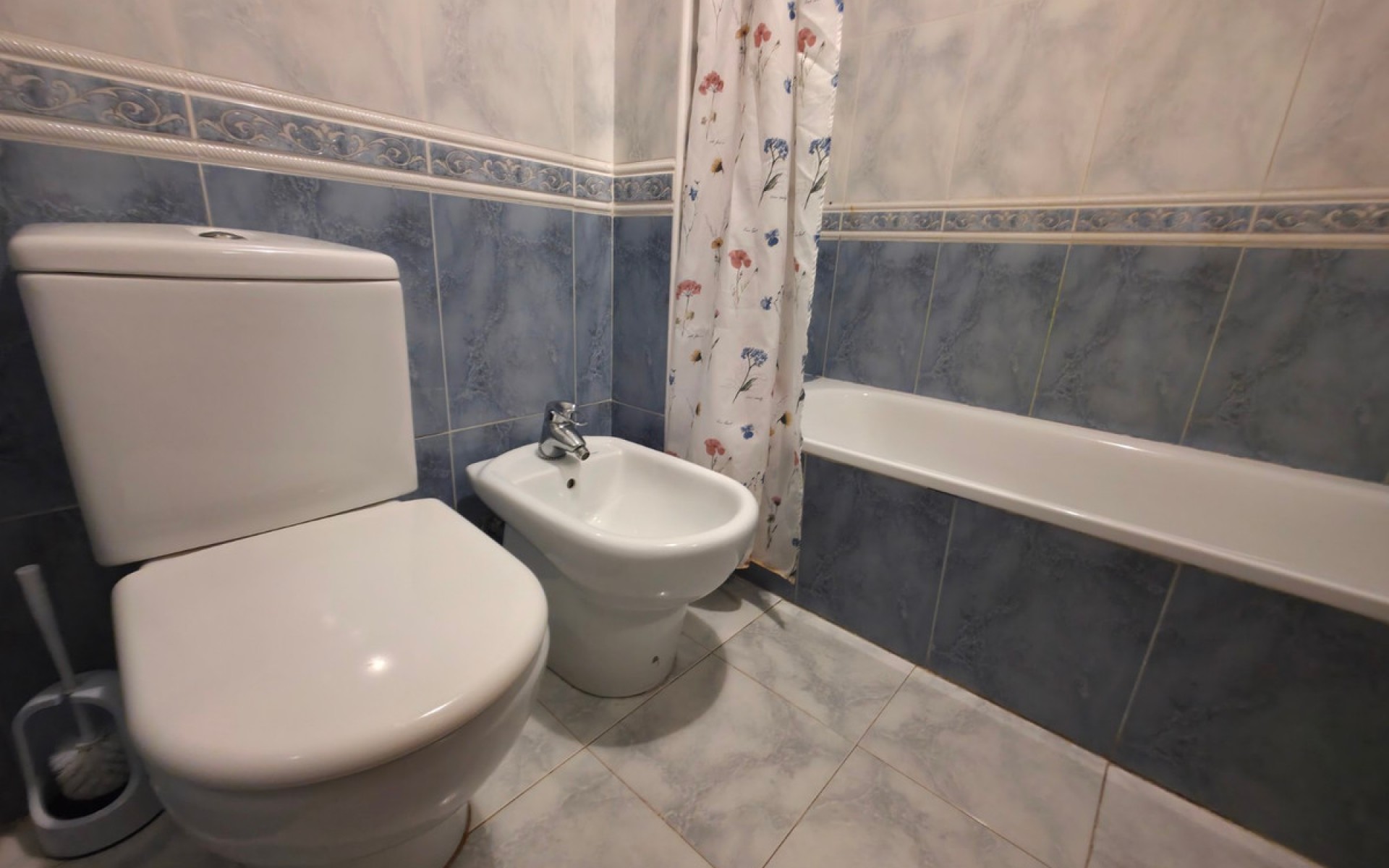 Resale - Apartment - Torrevieja - Torrevieja Centro