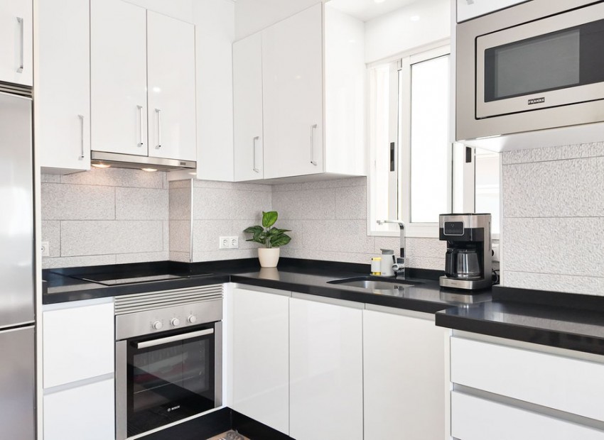 Resale - Apartment - Torrevieja - Torrevieja Centro